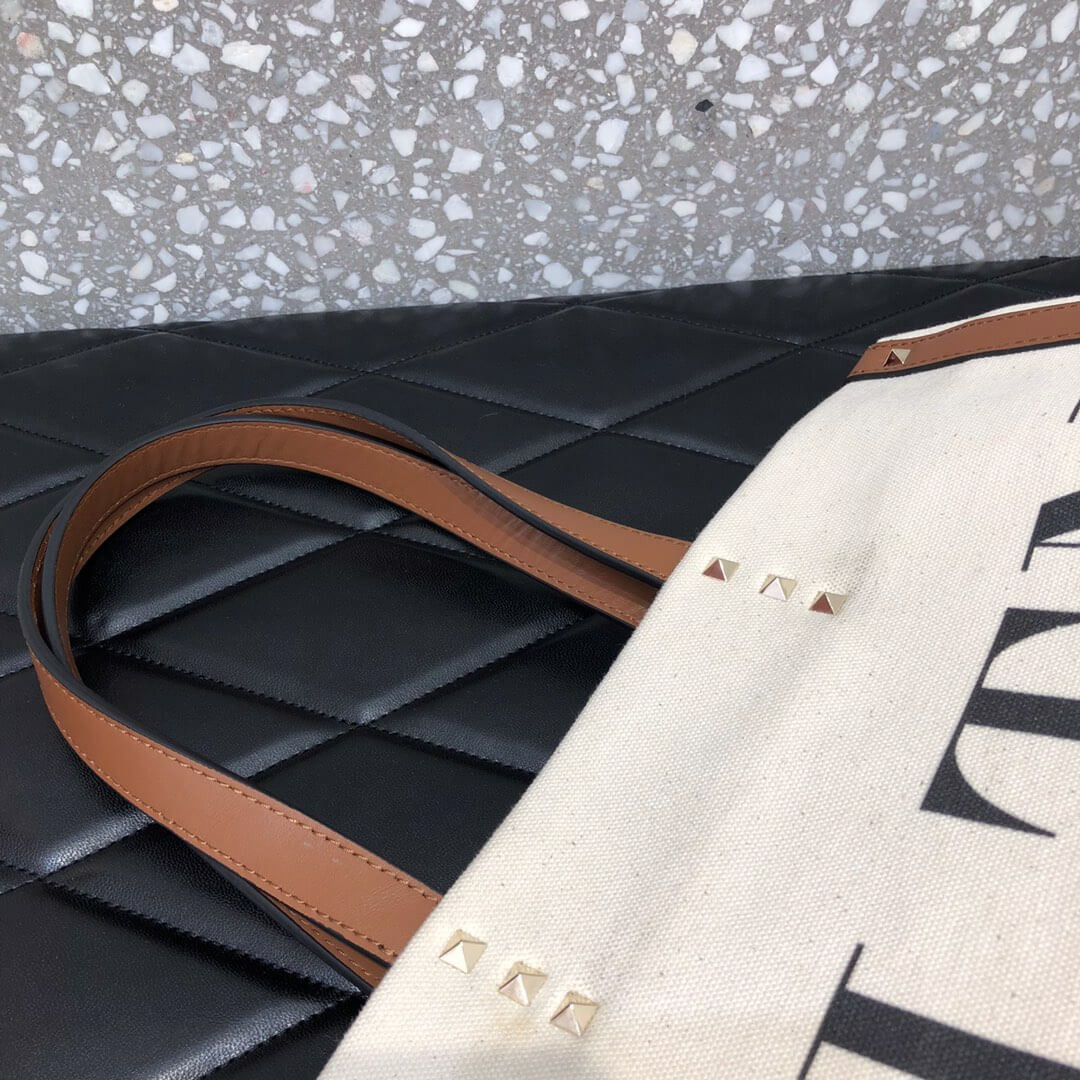 Valentino Garavani VLTN Grande Plage Small Tote Bag 90033