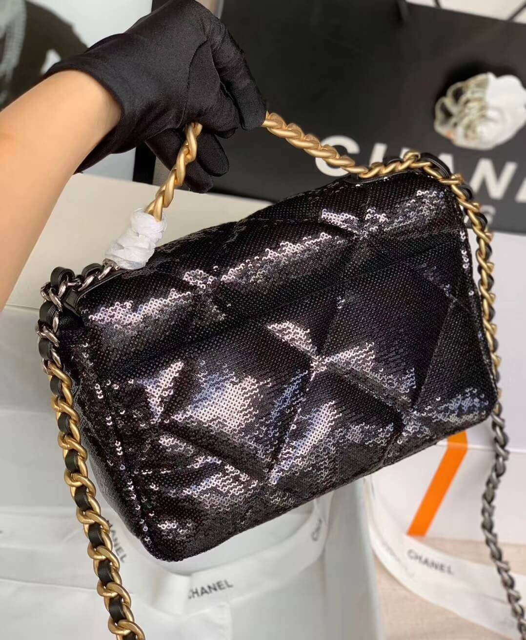 Chanel 19 Flap Bag in Tweed&Sequins  AS1160