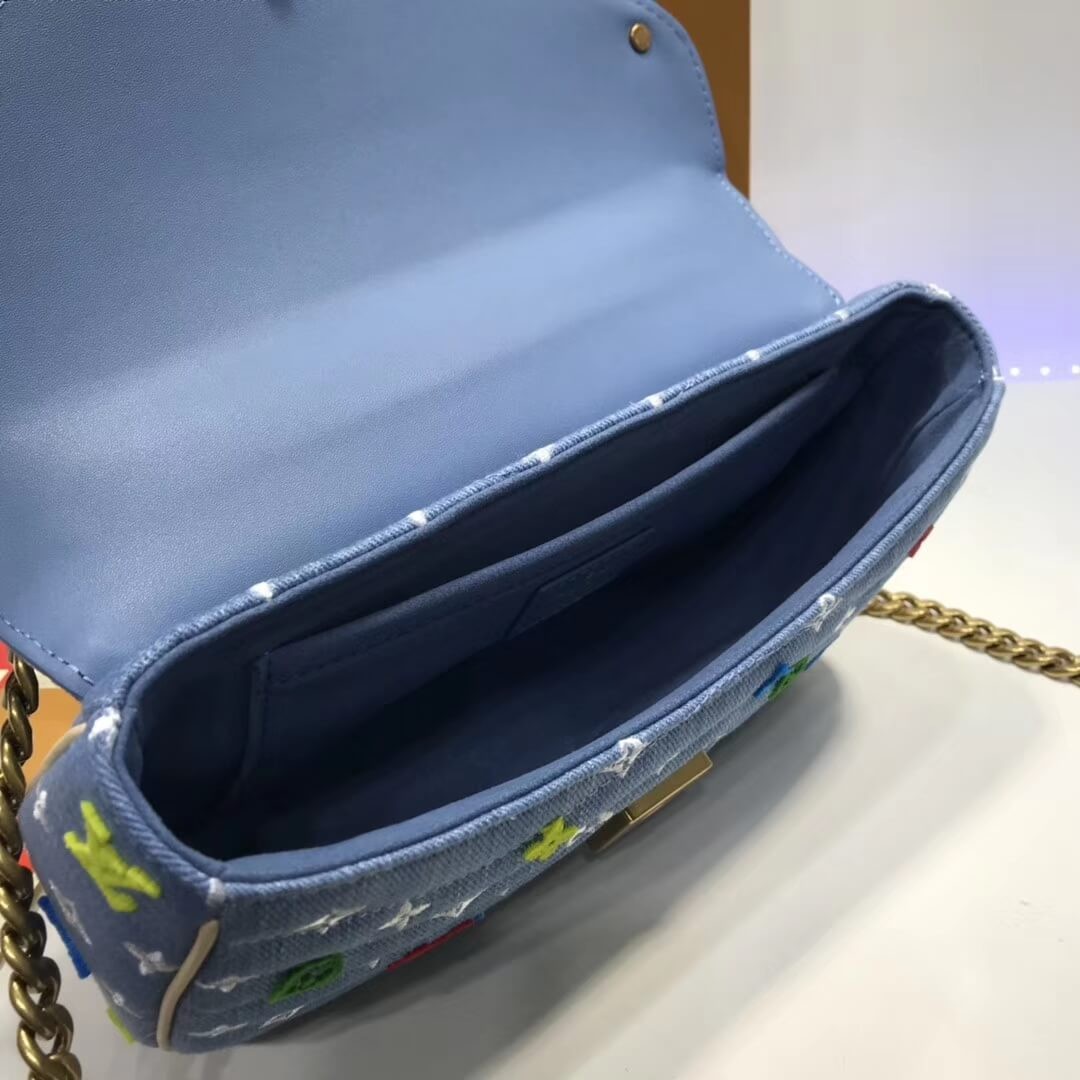 Louis Vuitton New Wave Chain Bag MM M53692