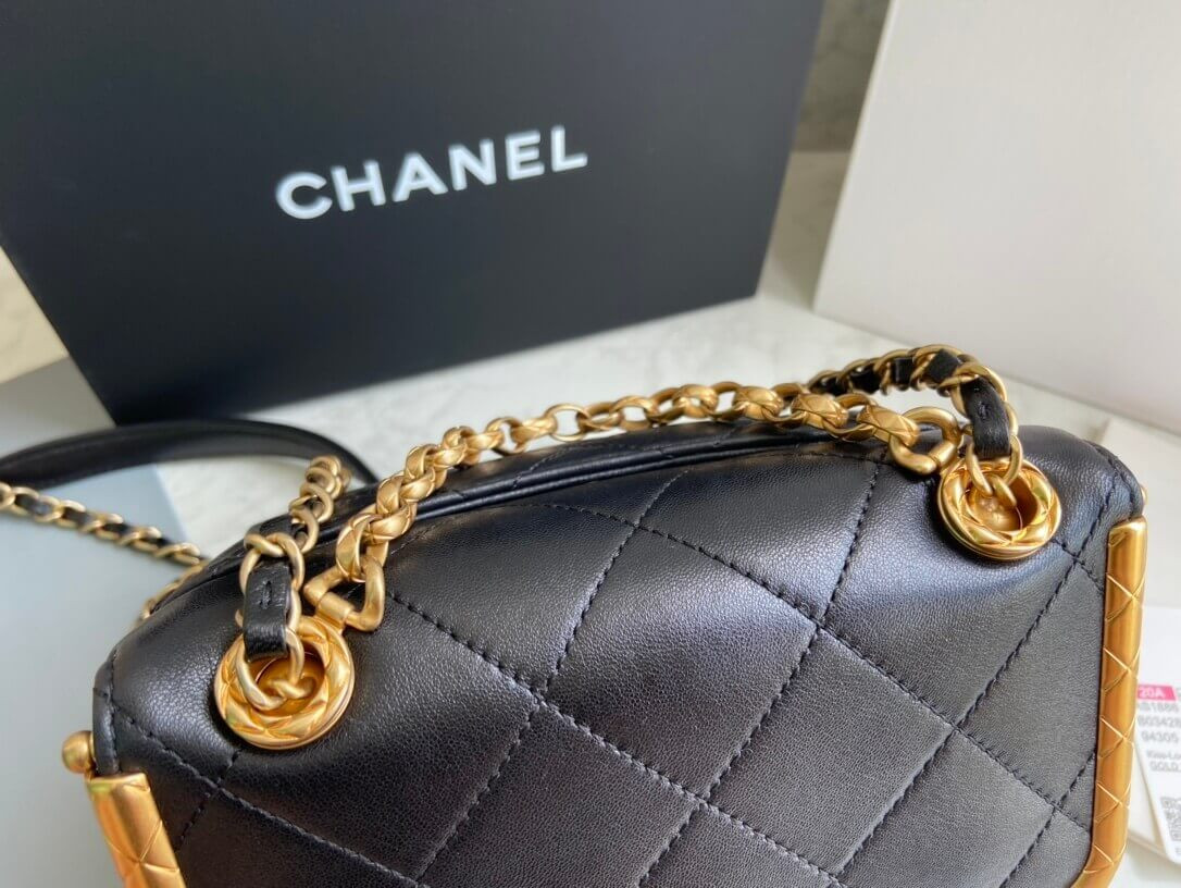 Chanel Lambskin Kiss-Lock Clasp Bag AS1886