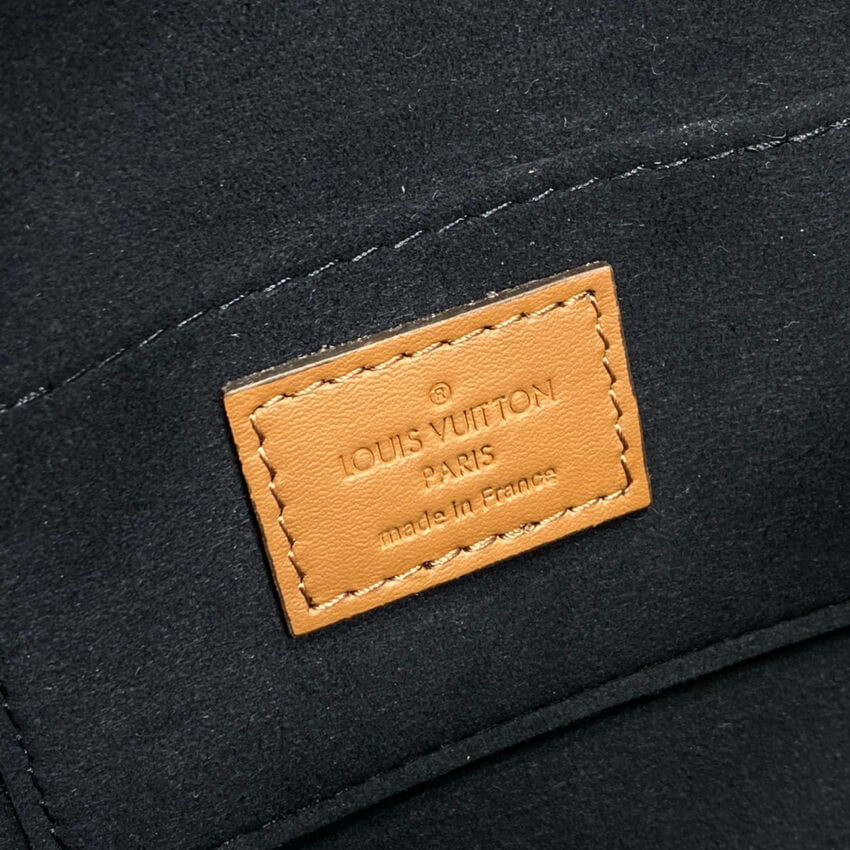 Louis Vuitton Mini Dauphine M44580