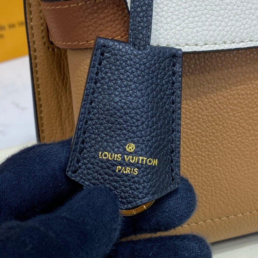 Louis Vuitton Lockme Ever BB M56645
