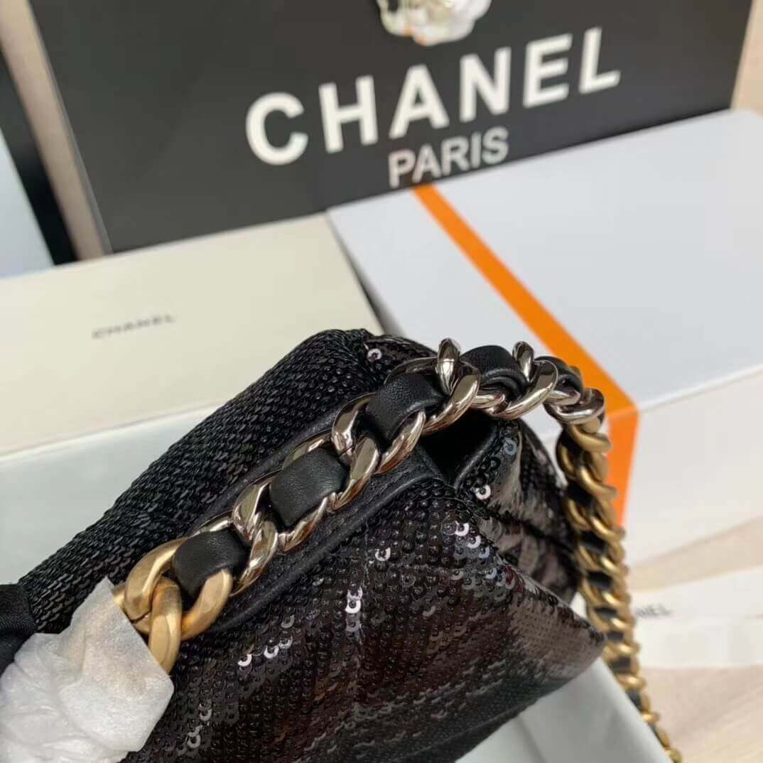 Chanel 19 Flap Bag in Tweed&Sequins  AS1160