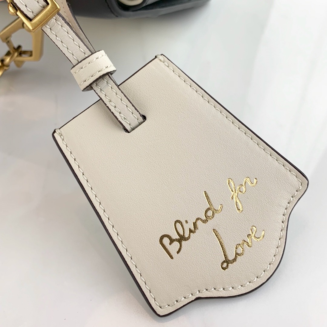 Gucci Queen Margaret Shoulder Bag 476542 Black/White