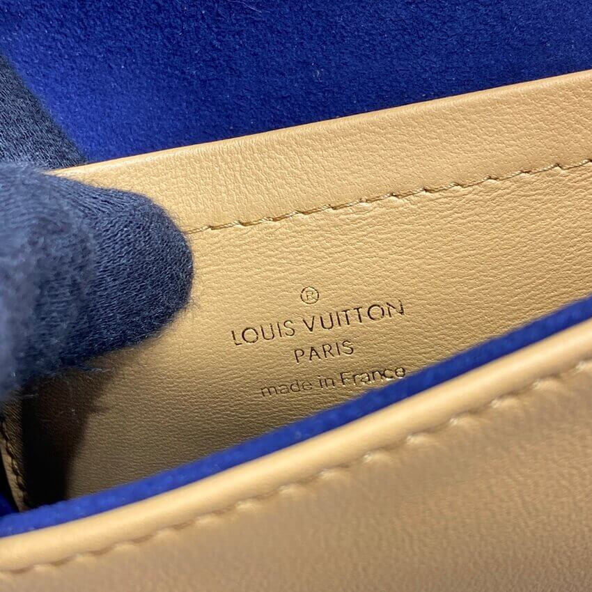 Louis Vuitton Pochette Coussin M80818 Camel Brown