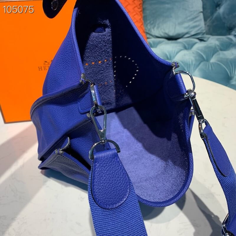 Hermes Evelyne III GM Bag 30cm in Taurillon Clemence