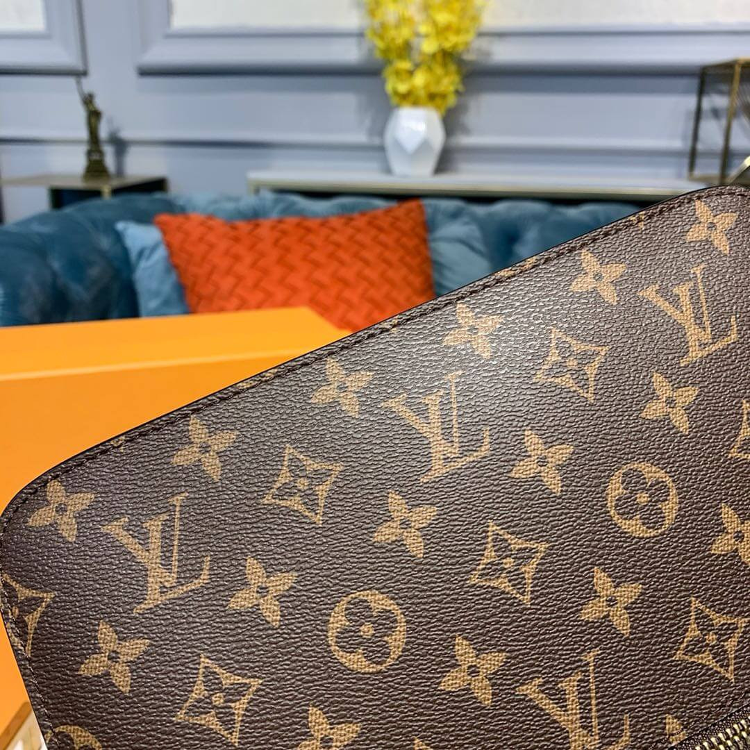 Louis Vuitton Monogram Canvas Pochette Metis M44668