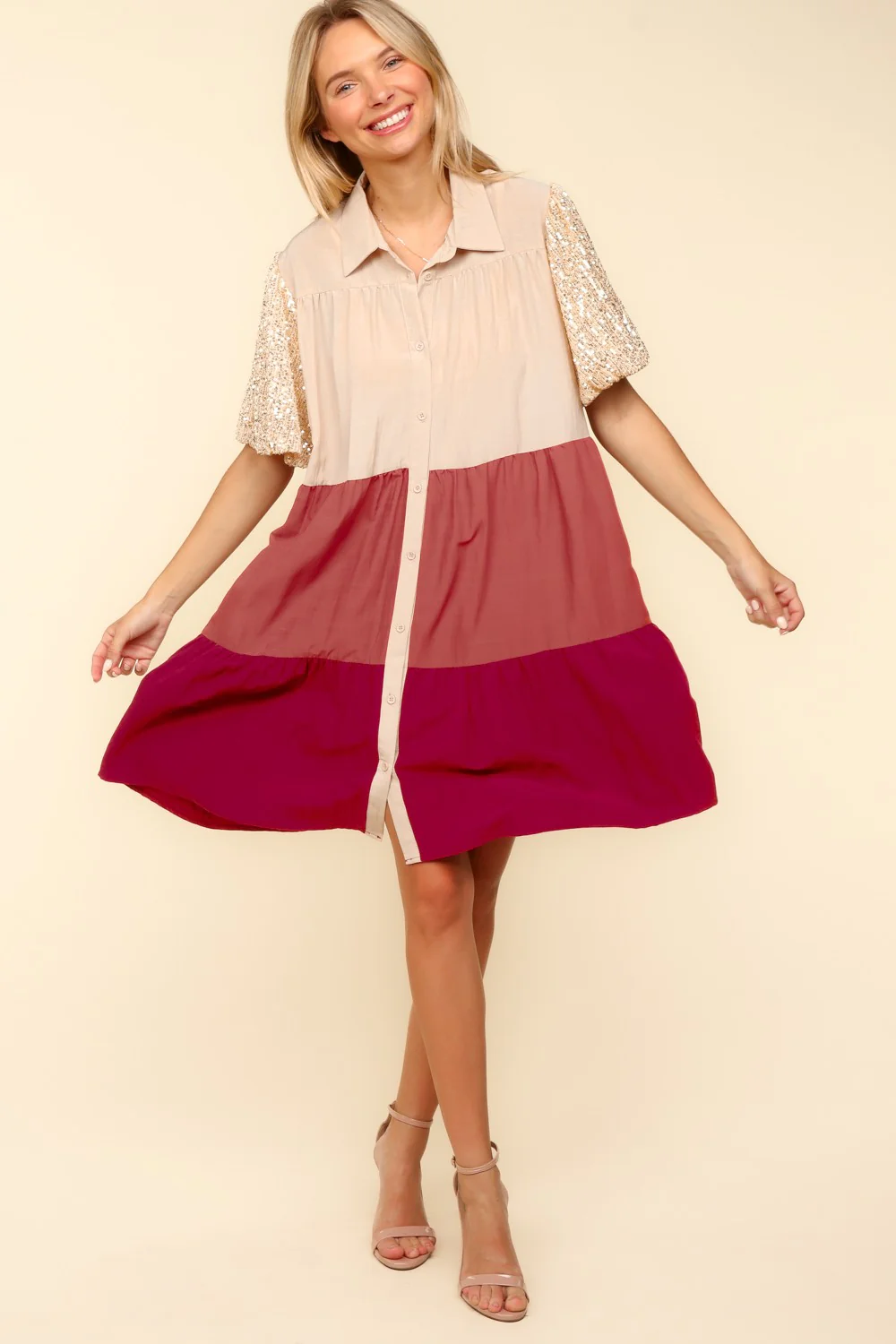 SEQUINS HOLIDAY BUBBLE SHORT SLEEVE WITH SIDE POCKETS