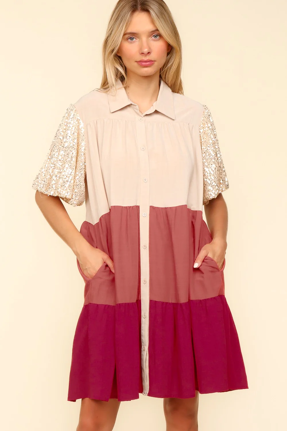 SEQUINS HOLIDAY BUBBLE SHORT SLEEVE WITH SIDE POCKETS