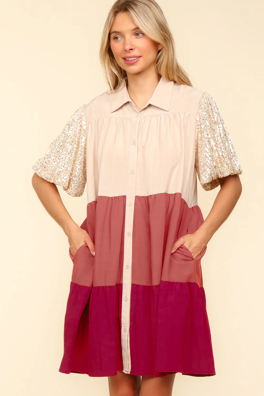 SEQUINS HOLIDAY BUBBLE SHORT SLEEVE WITH SIDE POCKETS