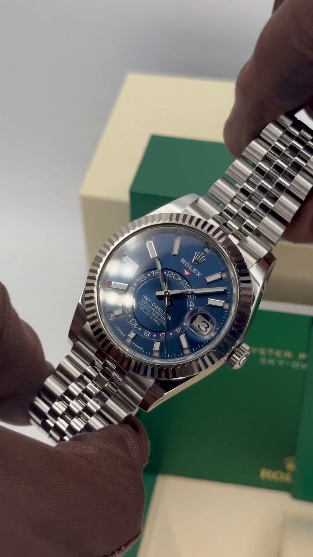 Rolex  Sky-Dweller 42mm 336934-0006 Stainless Steel Blue Dial Jubilee