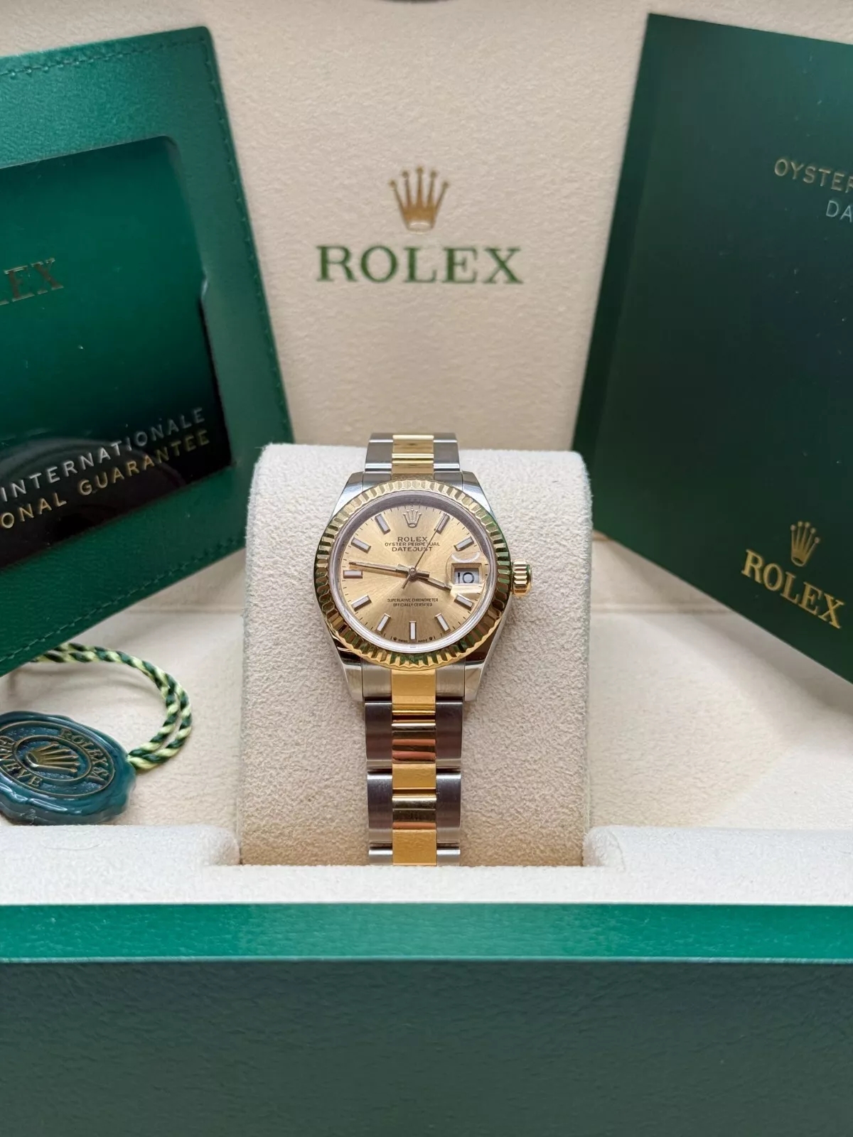 Rolex Lady-Datejust 28mm 279173 Champagne Index Dial Oyster Bracelet