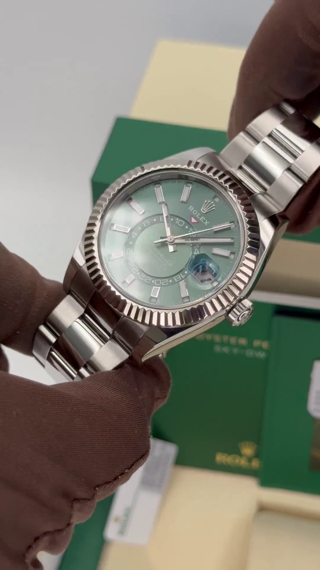 Rolex  Sky-Dweller 42mm 336934-0001 Stainless Steel Green Dial Oyster