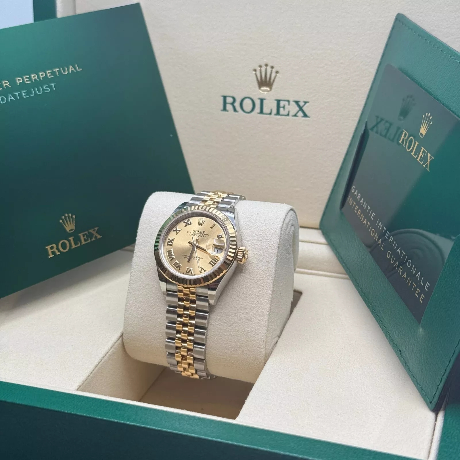 Rolex Lady-Datejust 28mm 279173 Champagne Roman Dial Oyster Bracelet