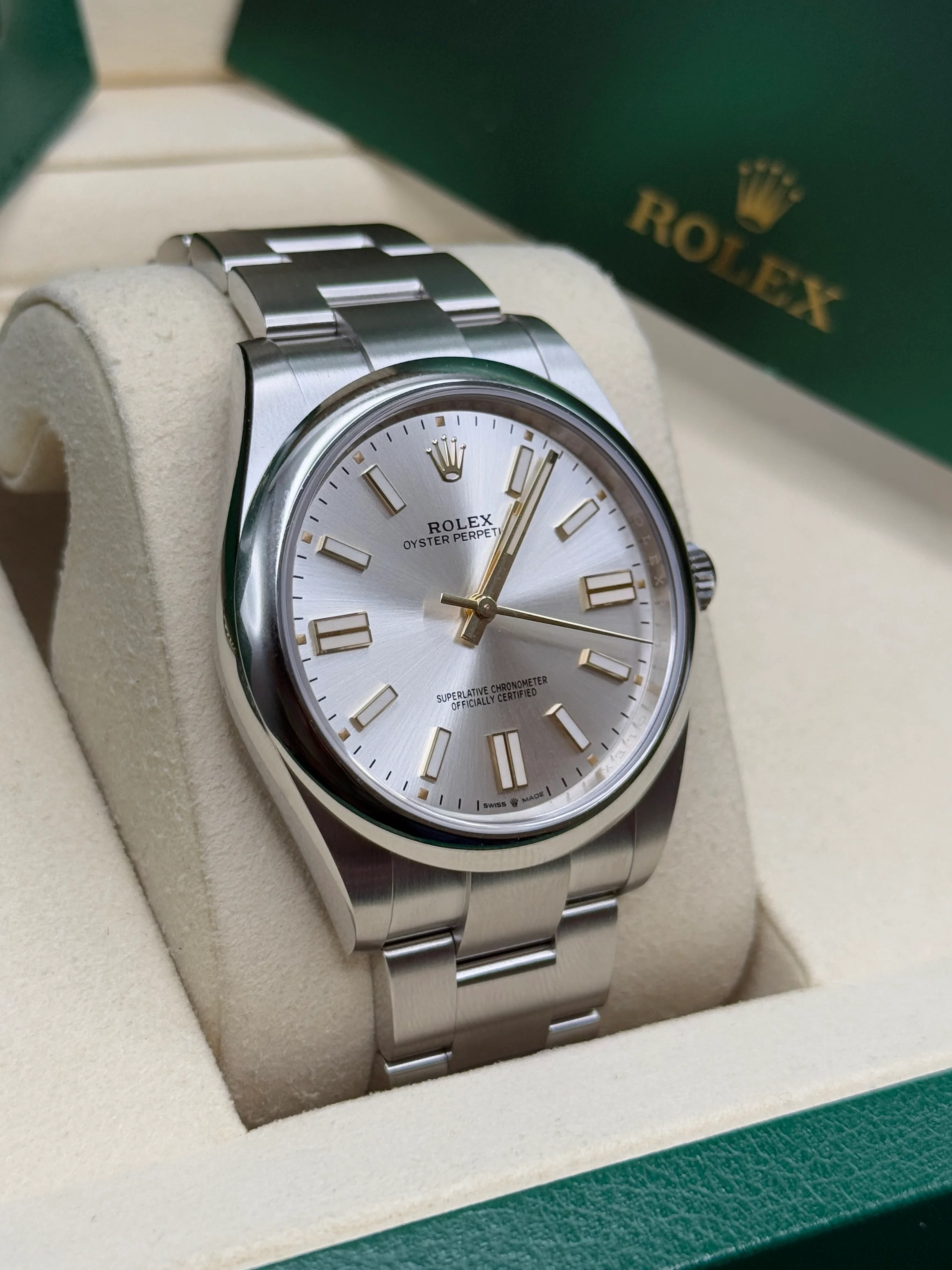 Rolex Oyster Perpetual 41mm 124300-0001 Stainless Steel Silver Index Dial Watch