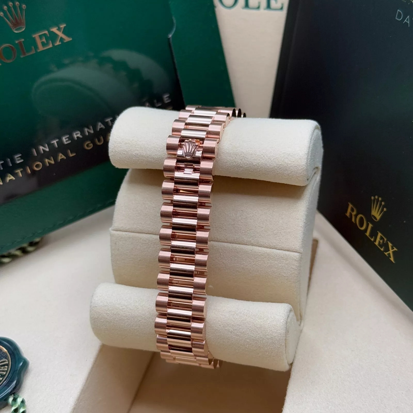 Rolex Lady-Datejust 28mm 279175 Mother-of-Pearl Dial President Everose Gold