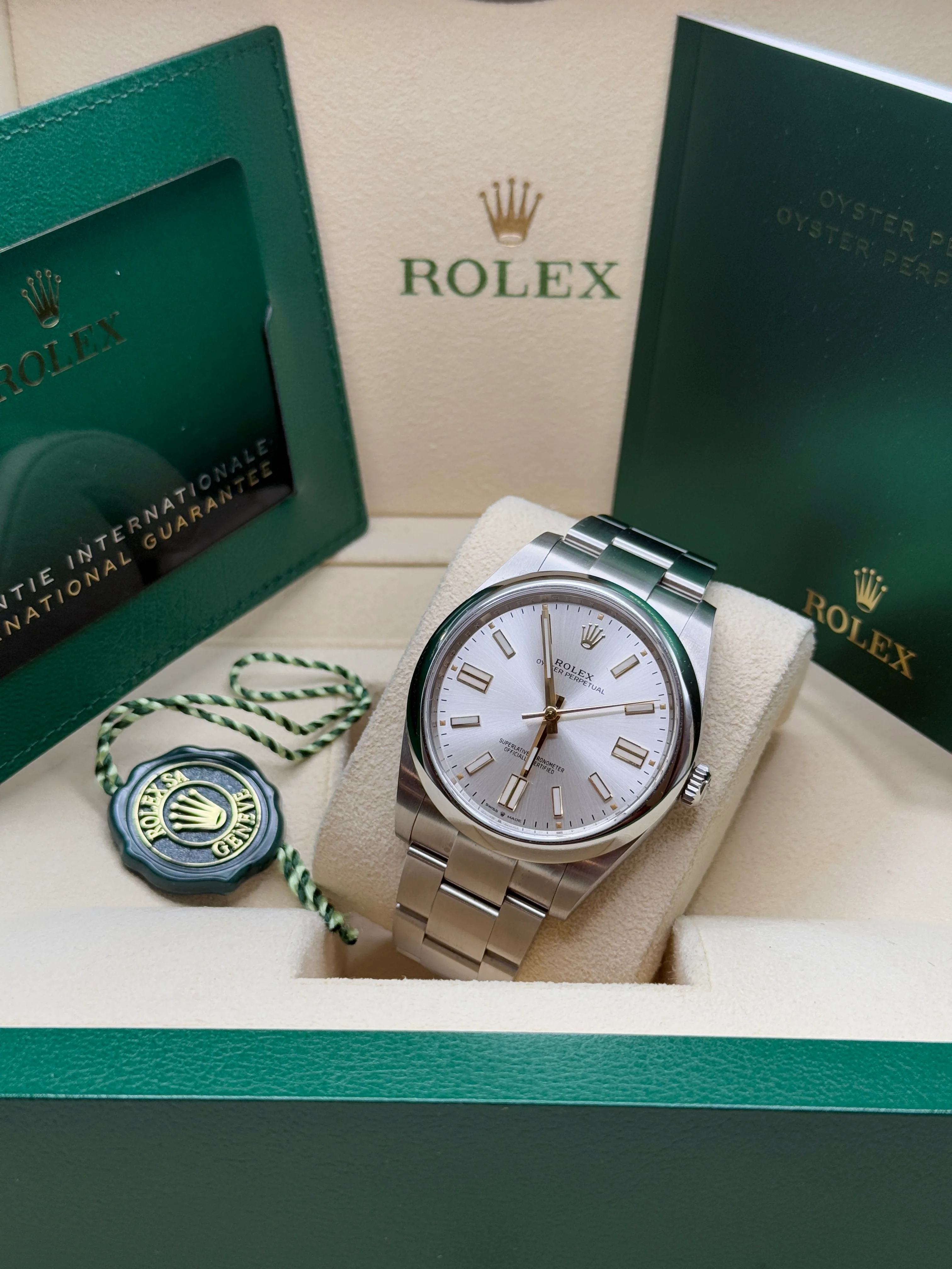 Rolex Oyster Perpetual 36mm 126000-0001 Silver Dial Oyster Bracelet