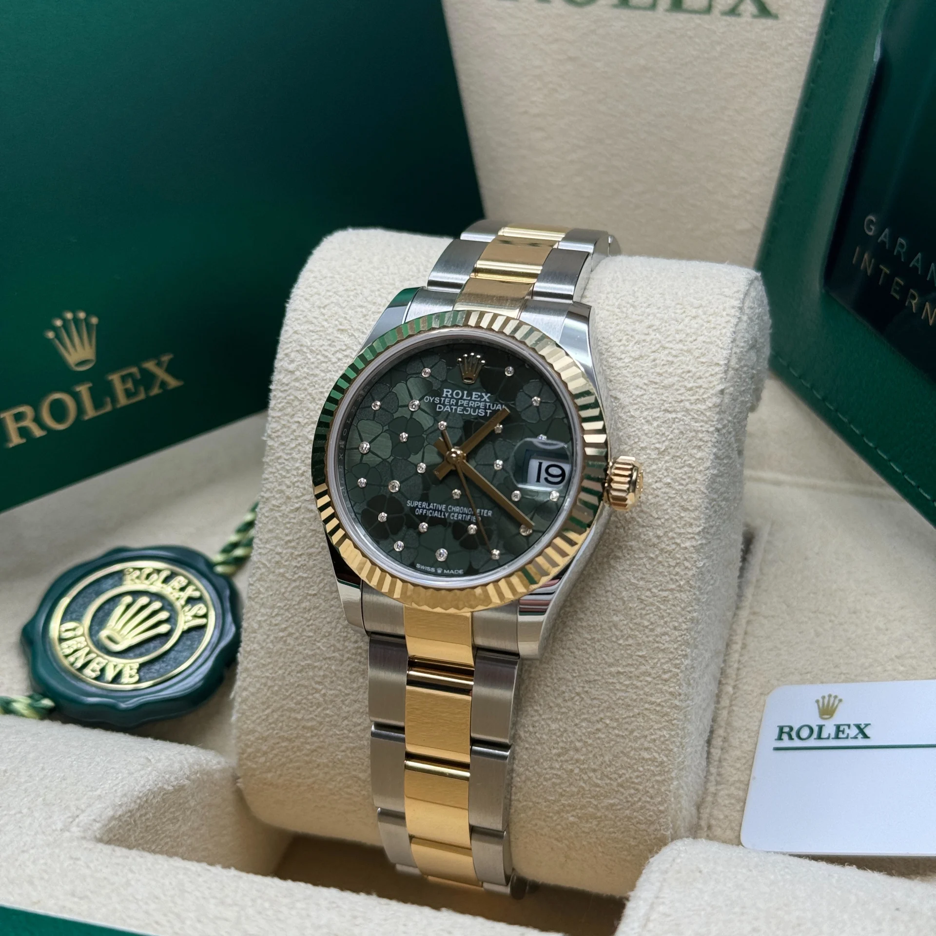 Rolex Datejust m278273-0031/0032 31mm Olive Green Floral Motif Dial Stainless Steel and Yellow Gold Oyster Watch