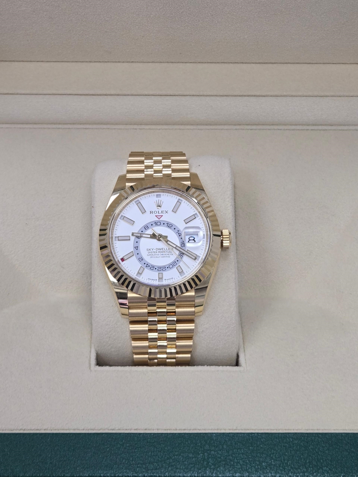 Rolex  Sky-Dweller 42mm 336938-0006 Yellow Gold White Dial Jubilee