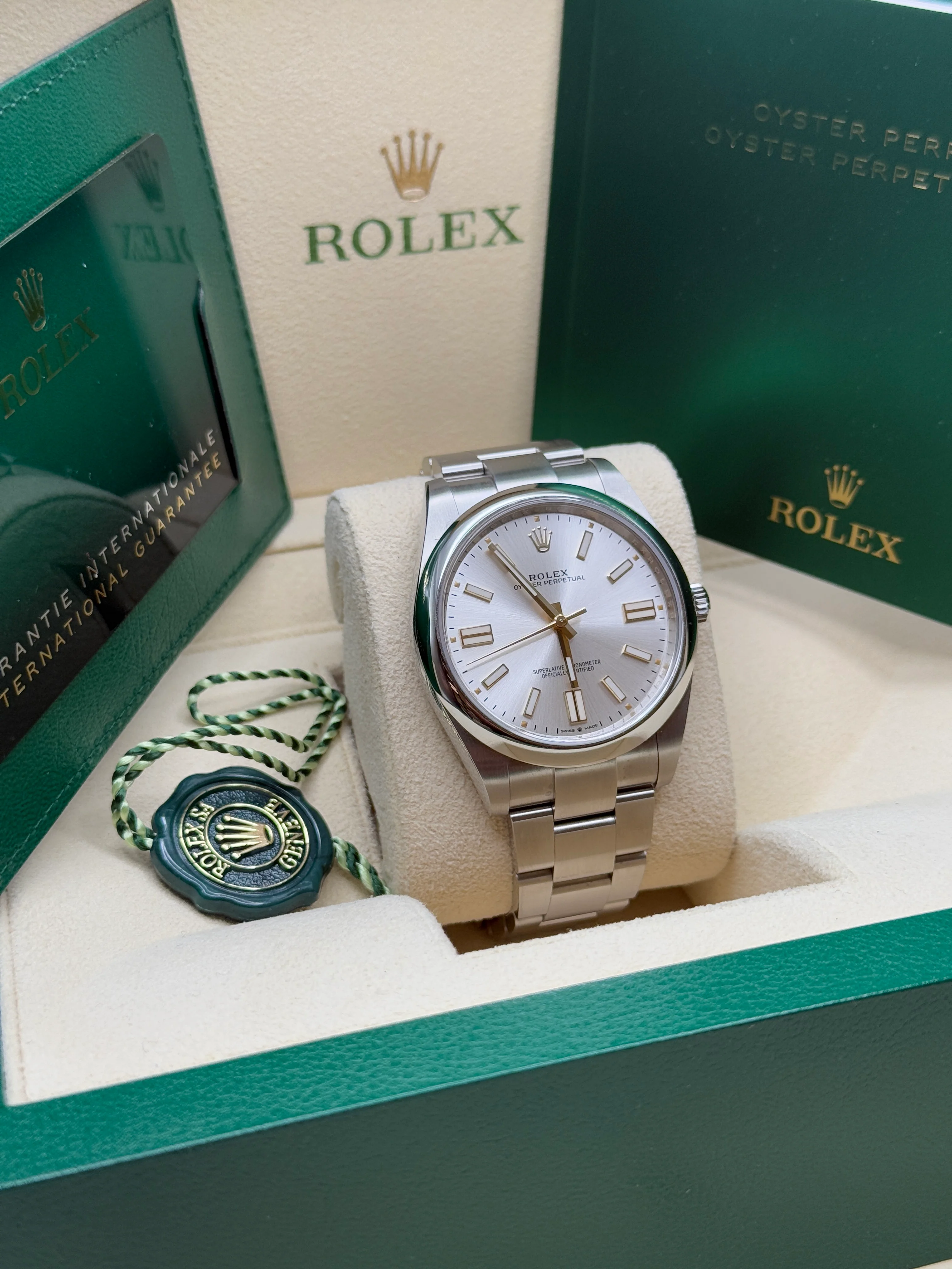 Rolex Oyster Perpetual 36mm 126000-0001 Silver Dial Oyster Bracelet