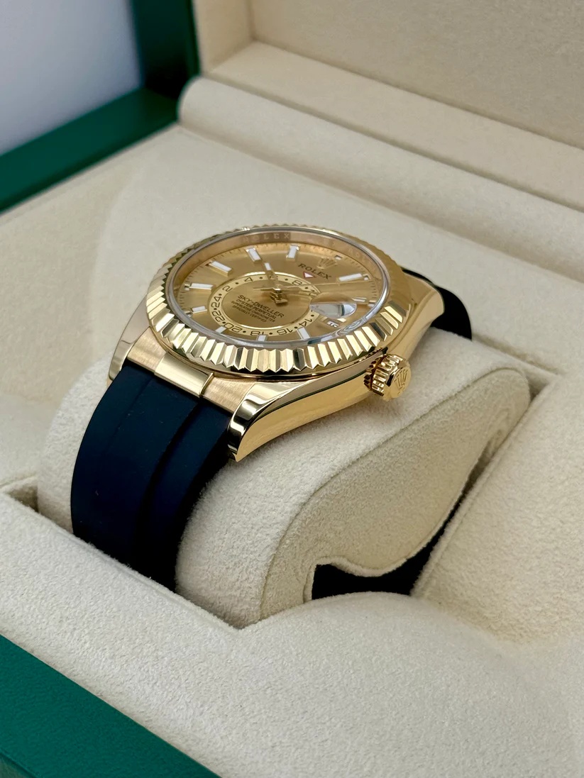 Rolex  Sky-Dweller 42mm 336238-0001 Yellow Gold Champagne Dial Oysterflex