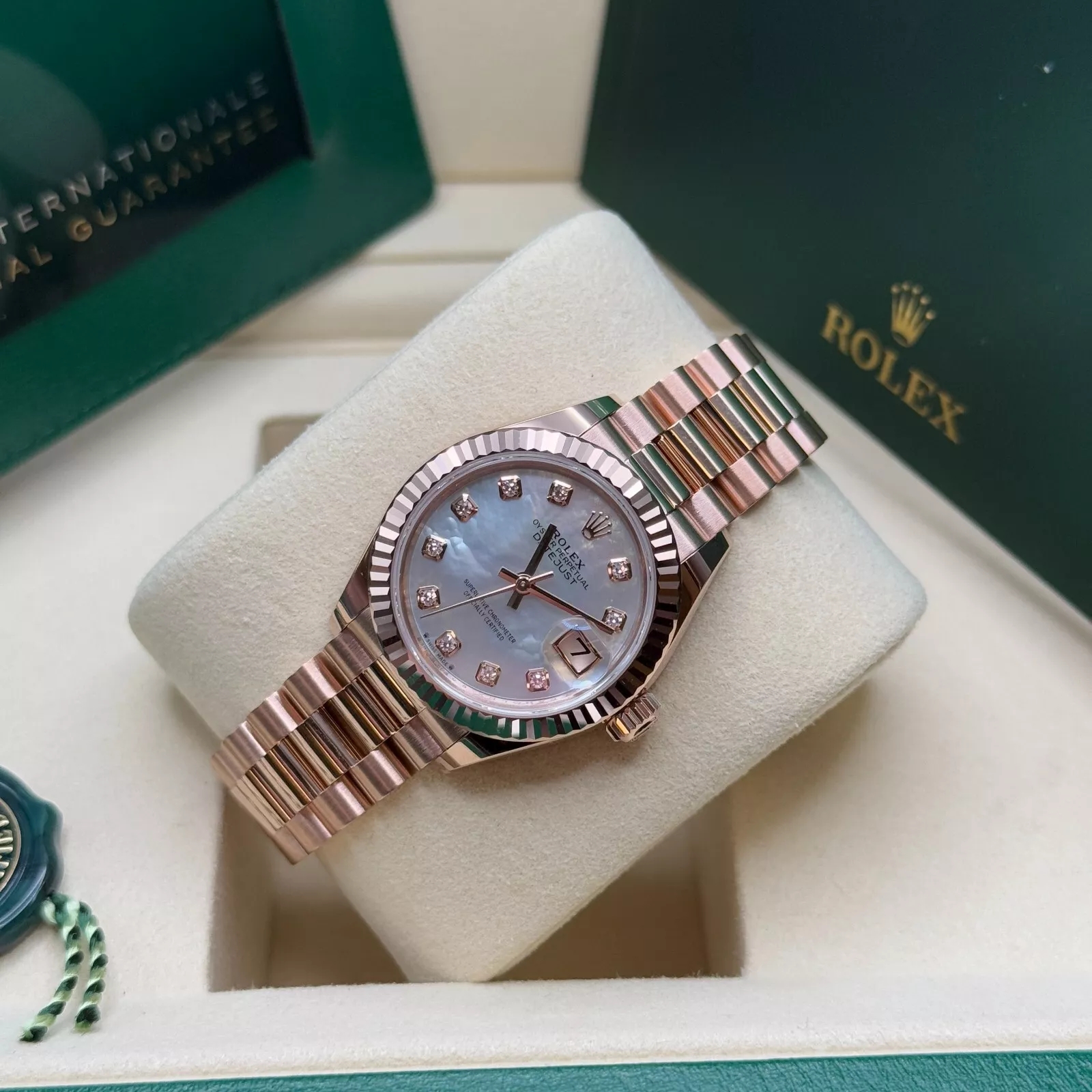 Rolex Lady-Datejust 28mm 279175 Mother-of-Pearl Dial President Everose Gold