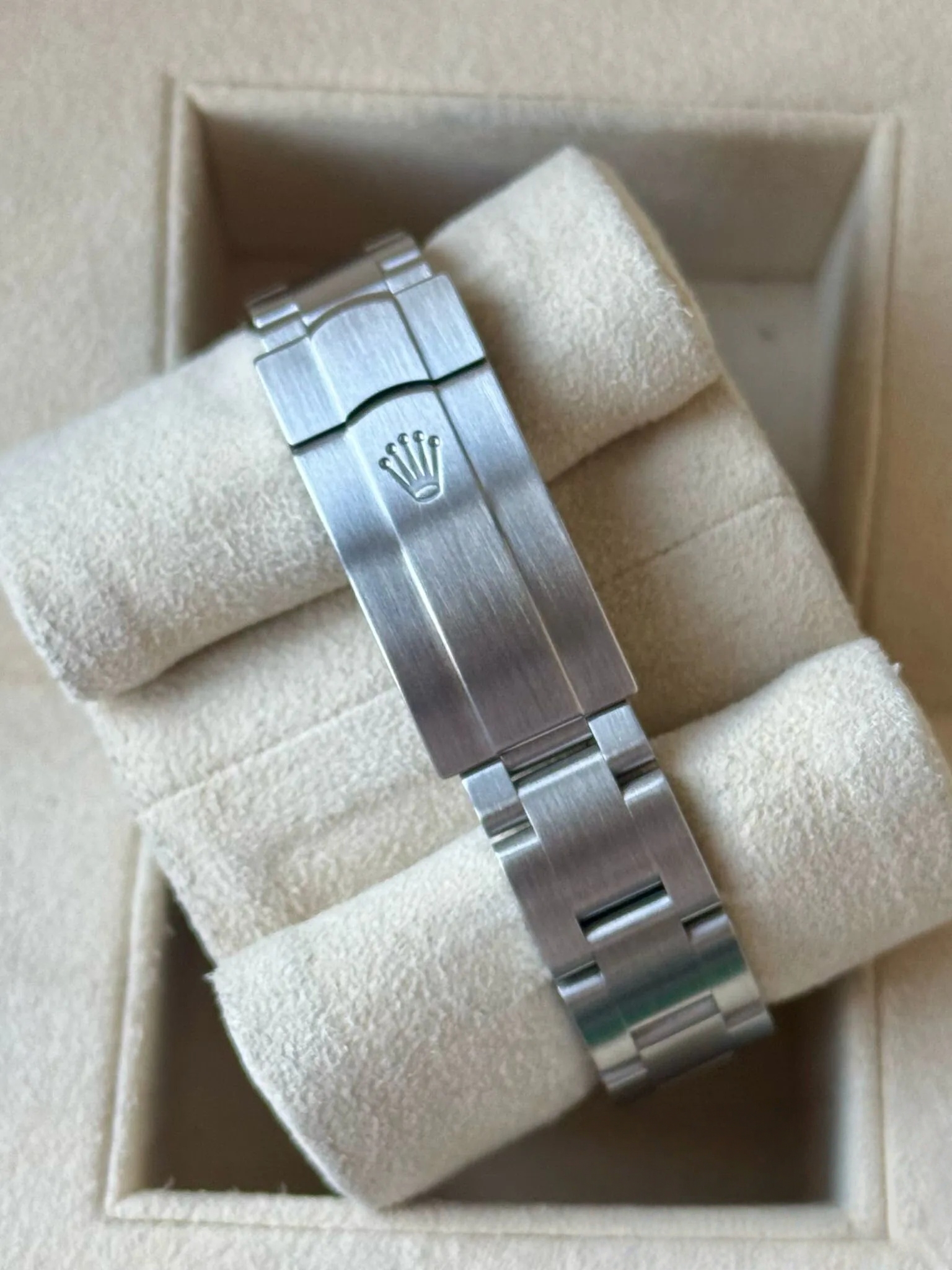 Rolex Oyster Perpetual 28mm 276200-0010 Black Dial Oyster Bracelet Watch