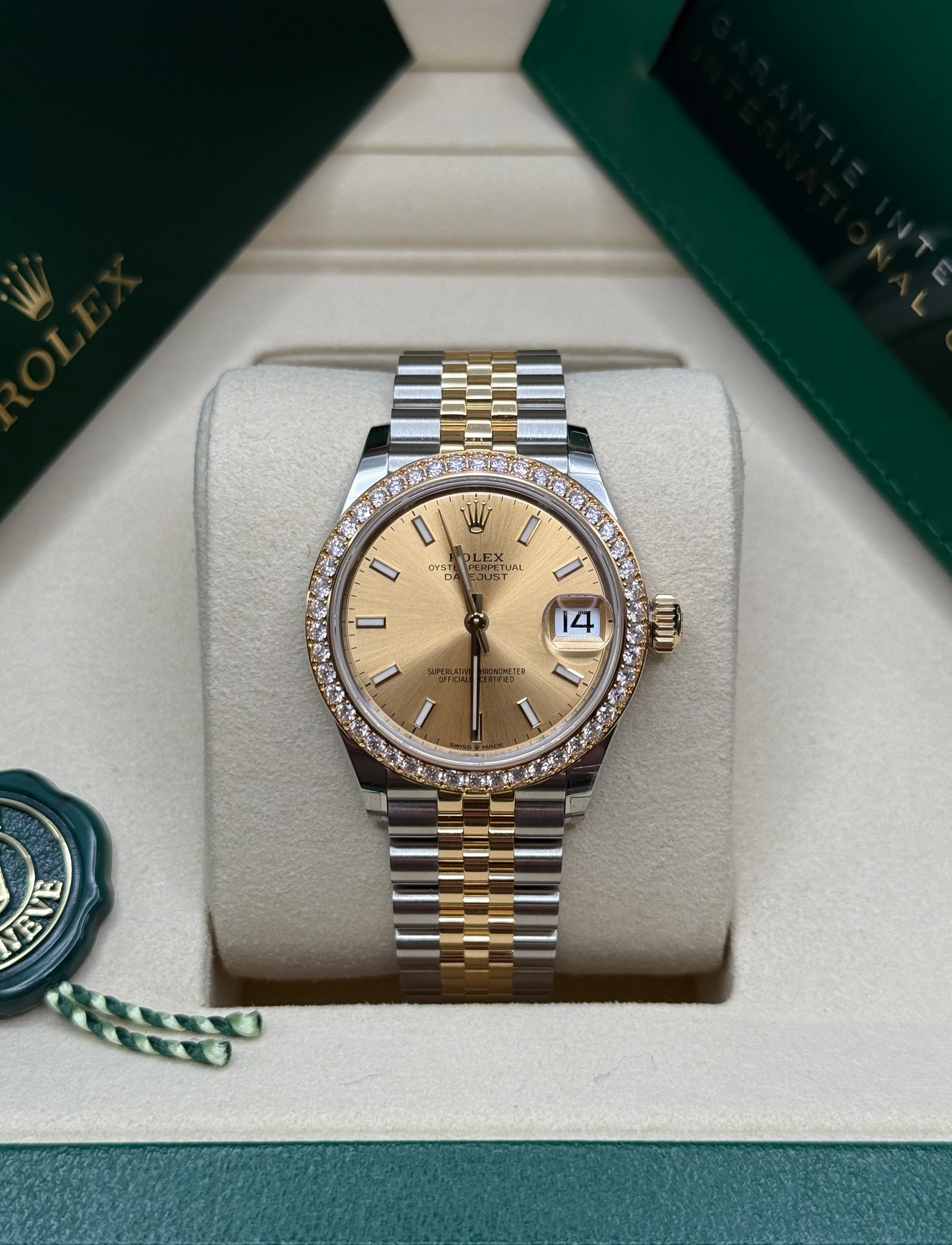 Rolex Datejust m278383-0013/0014  31mm Champagne Dial Oyster Bracelet
