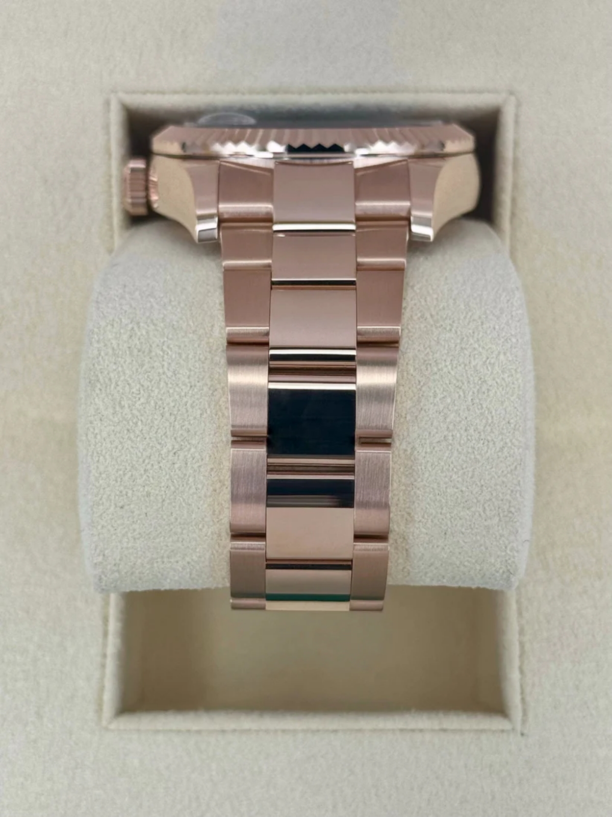 Rolex  Sky-Dweller 42mm 336935-0001 Rose Gold Blue Dial Oyster