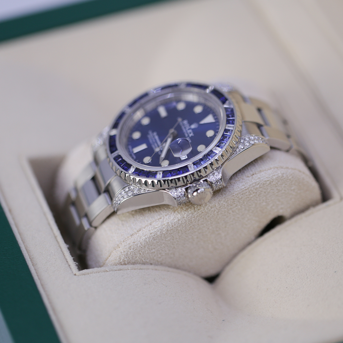 Rolex Submariner 40mm 116610LN Oyster Perpetual Date Aftermarket Dial, Diamond Bezel and Lugs Watch