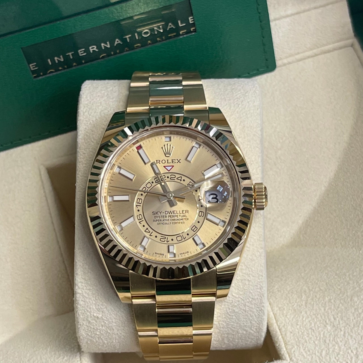 Rolex  Sky-Dweller 42mm 336938-0001 Yellow Gold Champagne Dial