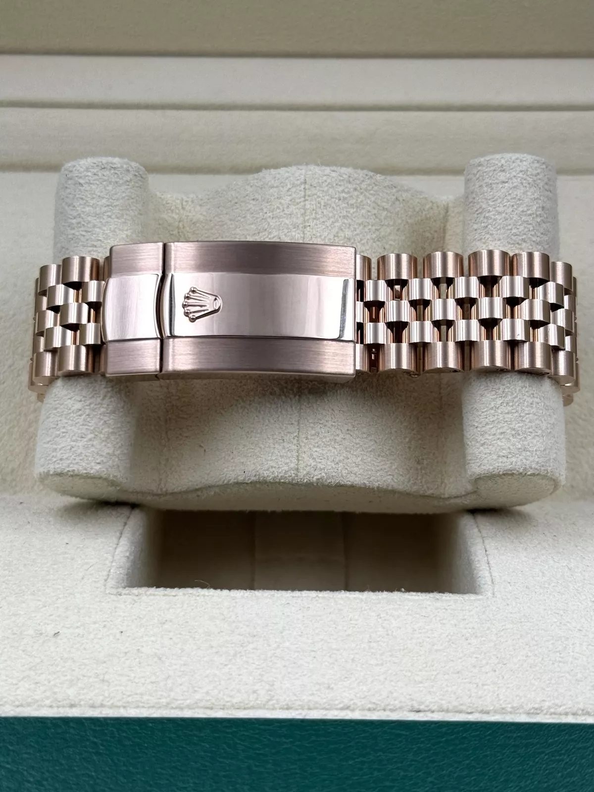 Rolex  Sky-Dweller 42mm 336935-0008 Rose Gold Rhodium Dial Oyster