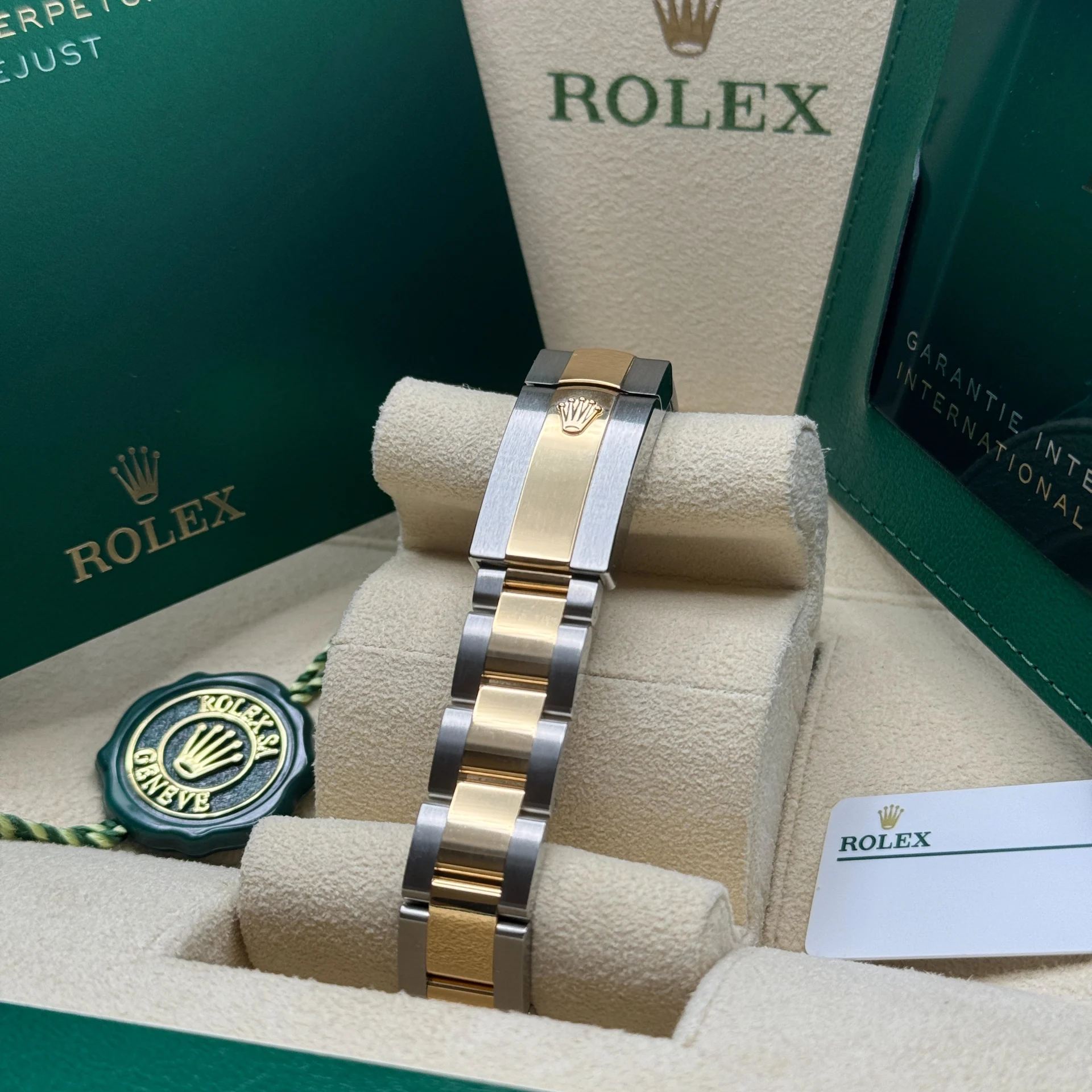Rolex Datejust m278273-0031/0032 31mm Olive Green Floral Motif Dial Stainless Steel and Yellow Gold Oyster Watch