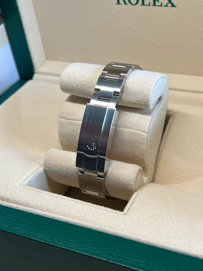 Rolex Oyster Perpetual 31mm 277200-0006 Green Dial Oyster Bracelet Watch