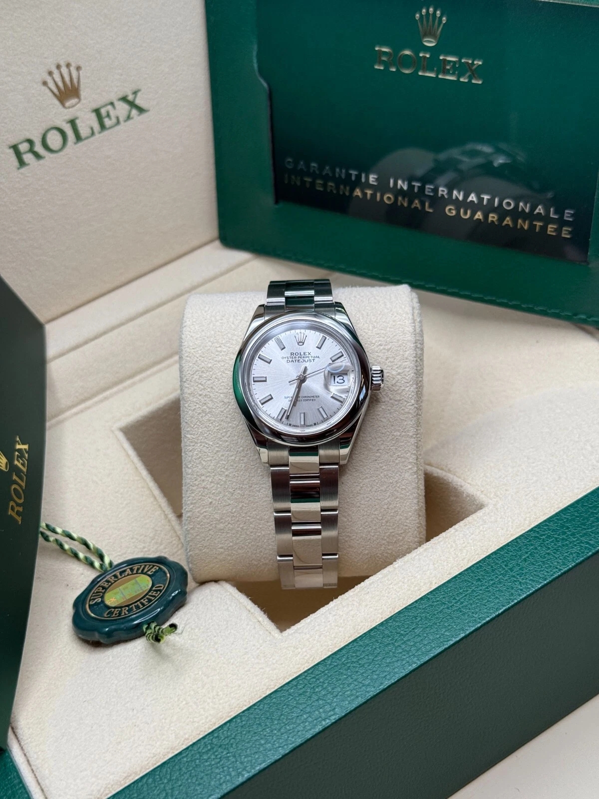 Rolex Lady-Datejust 28mm  m279160 Oyster Perpetual Silver Dial Oyster Bracelet