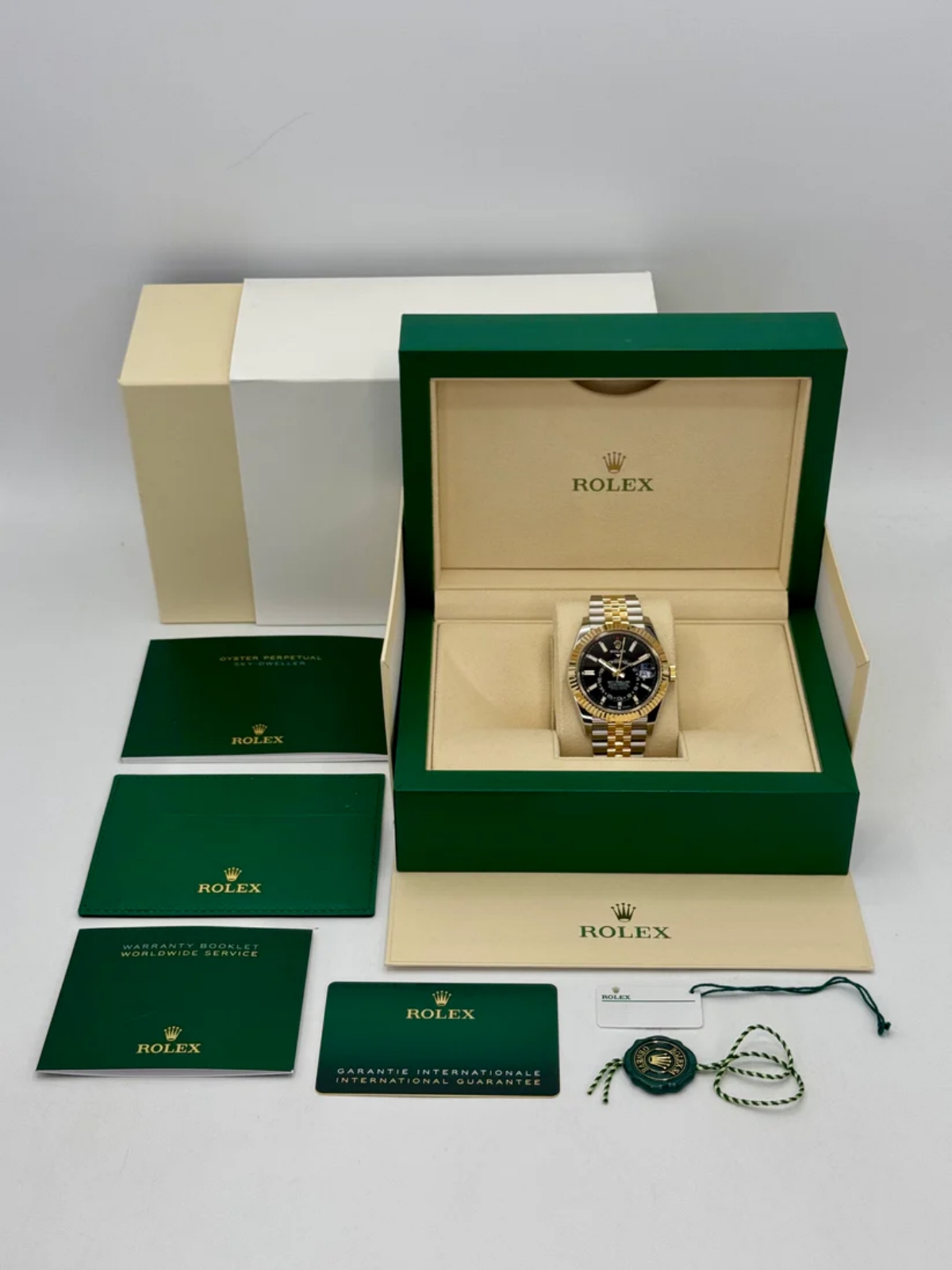 Rolex  Sky-Dweller 42mm 336933-0004 Two-Tone Yellow Gold Black Dial Jubilee