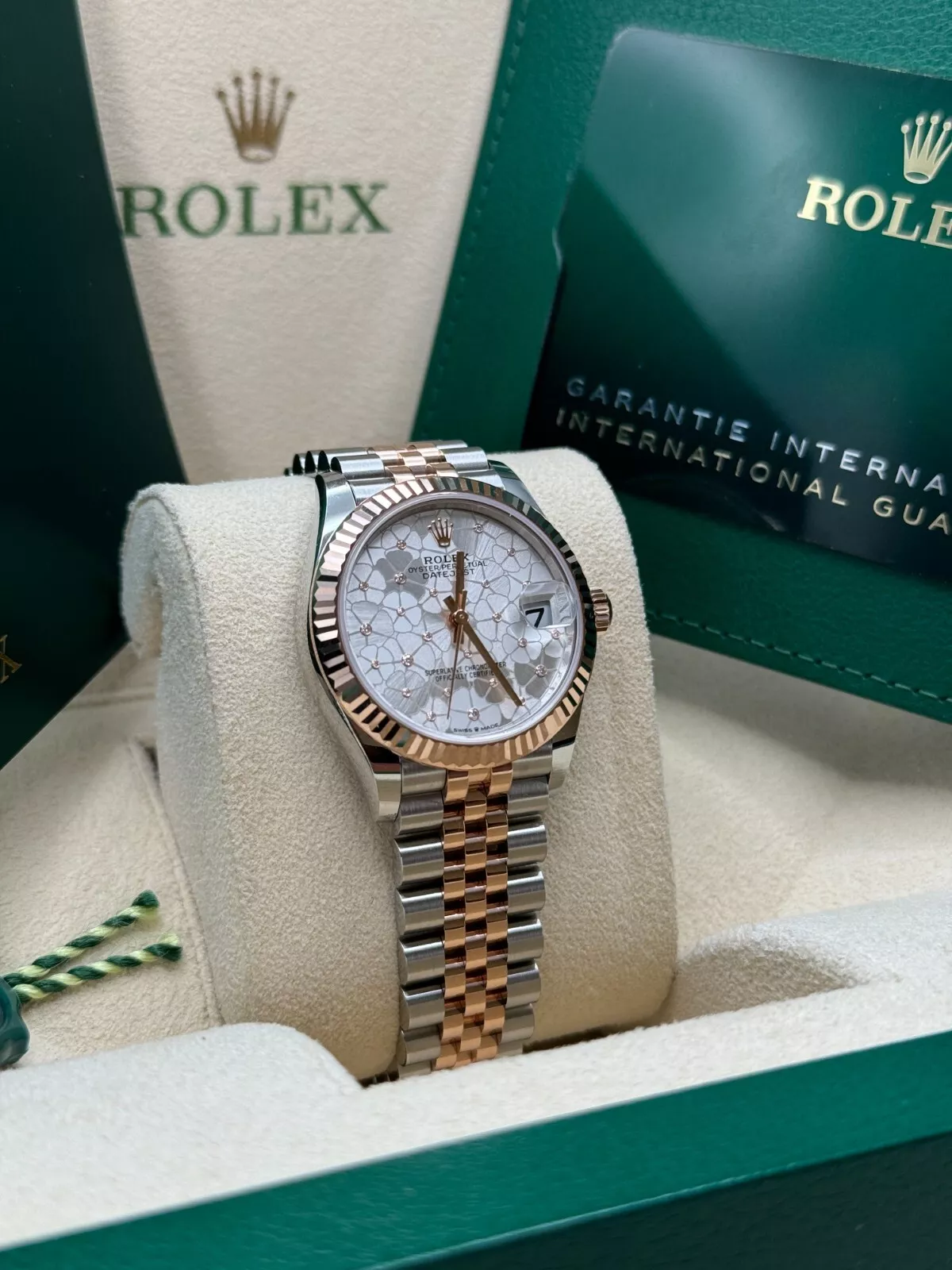 Rolex Datejust m278271-0031/0032 Silver Floral Motif 31mm Dial Oyster Bracelet Watch