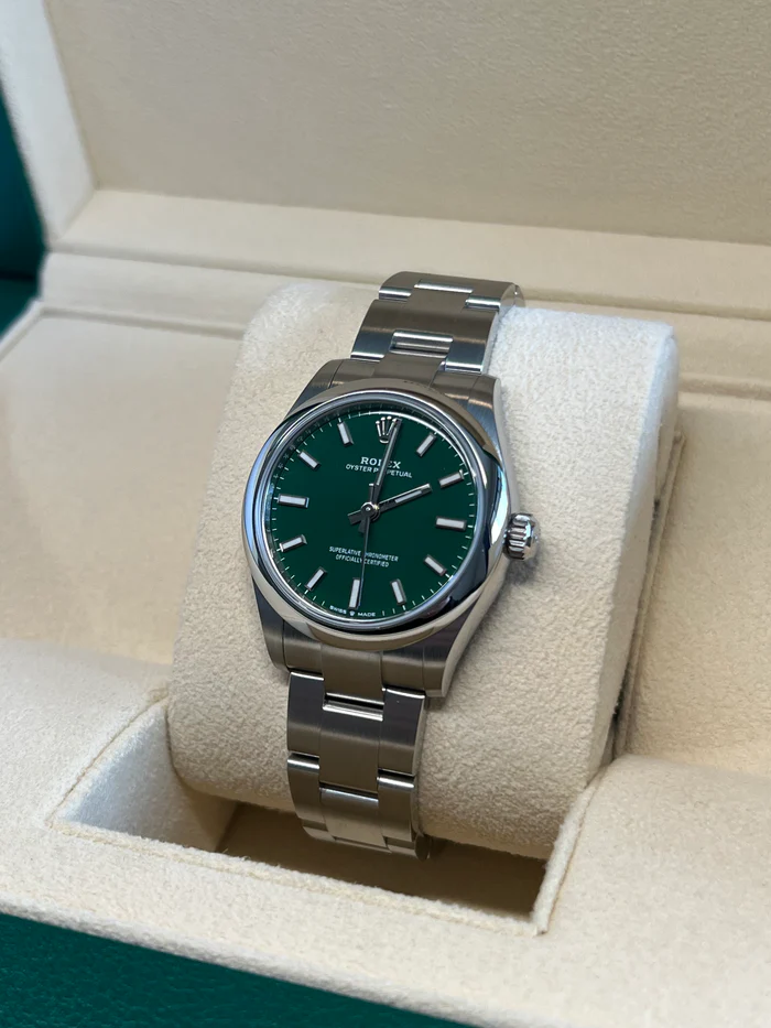 Rolex Oyster Perpetual 31mm 277200-0006 Green Dial Oyster Bracelet Watch