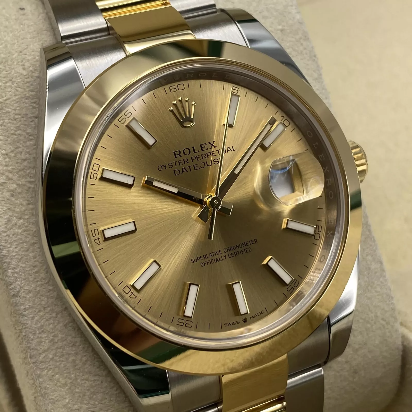 Rolex Datejust 41mm 126303 Champagne Index Oyster Steel and Yellow Gold Mens Watch