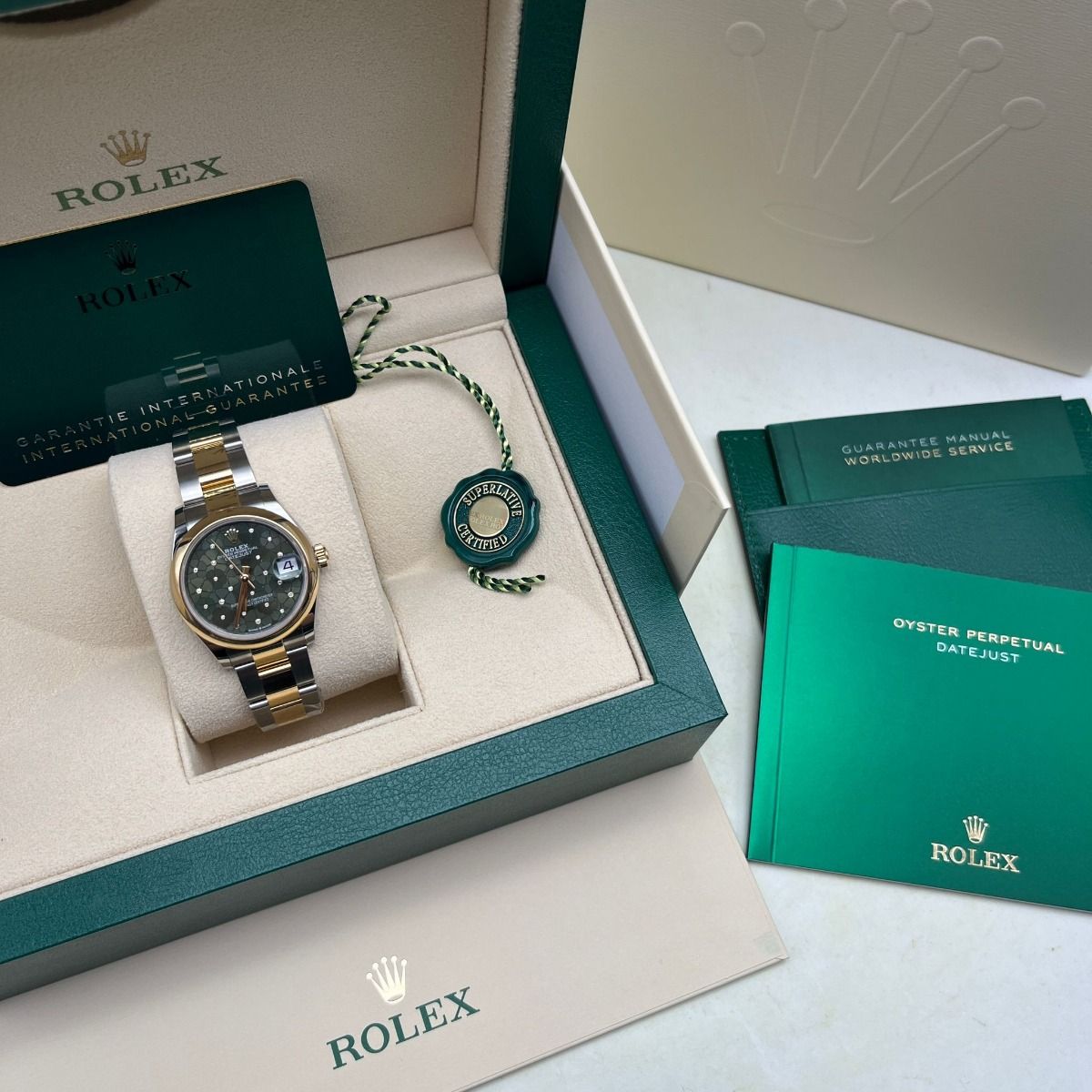 Rolex Datejust m278243-0031/0032 31mm Green Dial watch