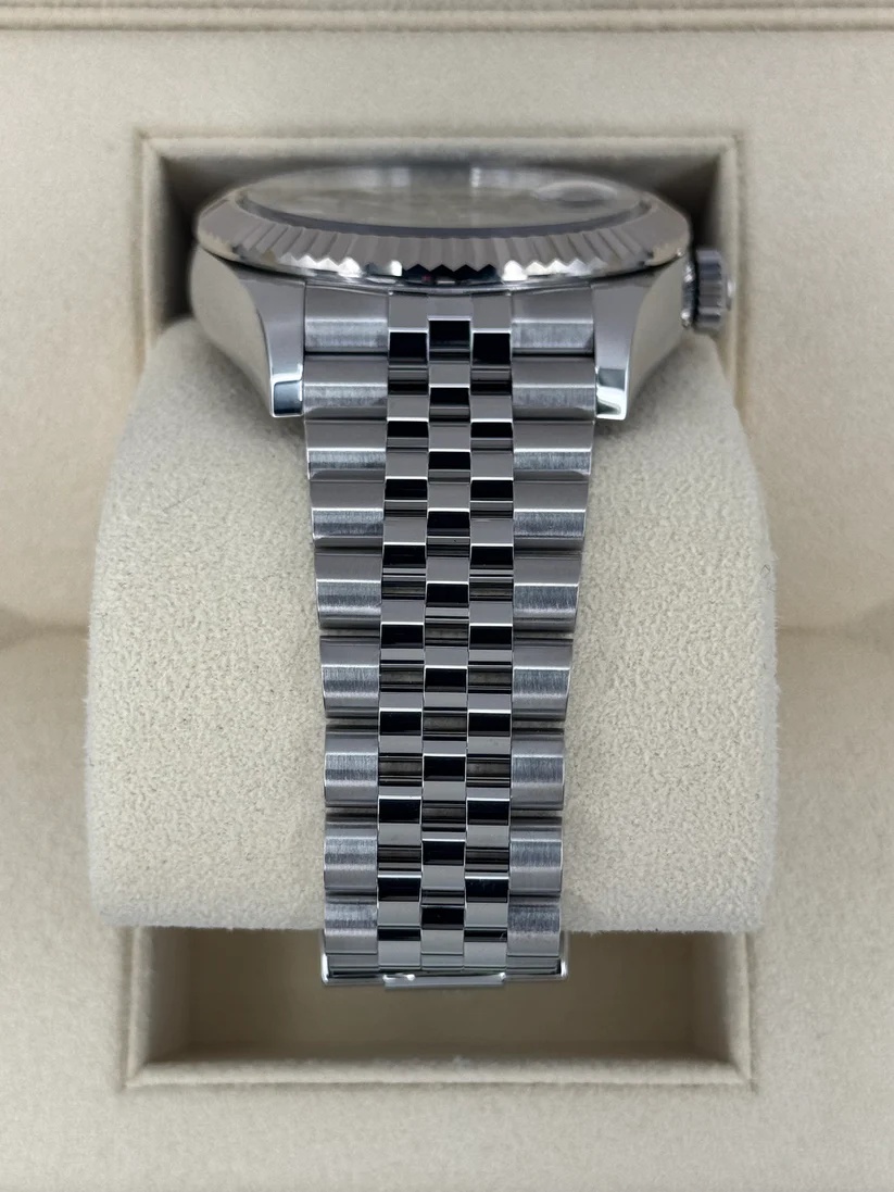 Rolex  Sky-Dweller 42mm 336934-0006 Stainless Steel Blue Dial Jubilee