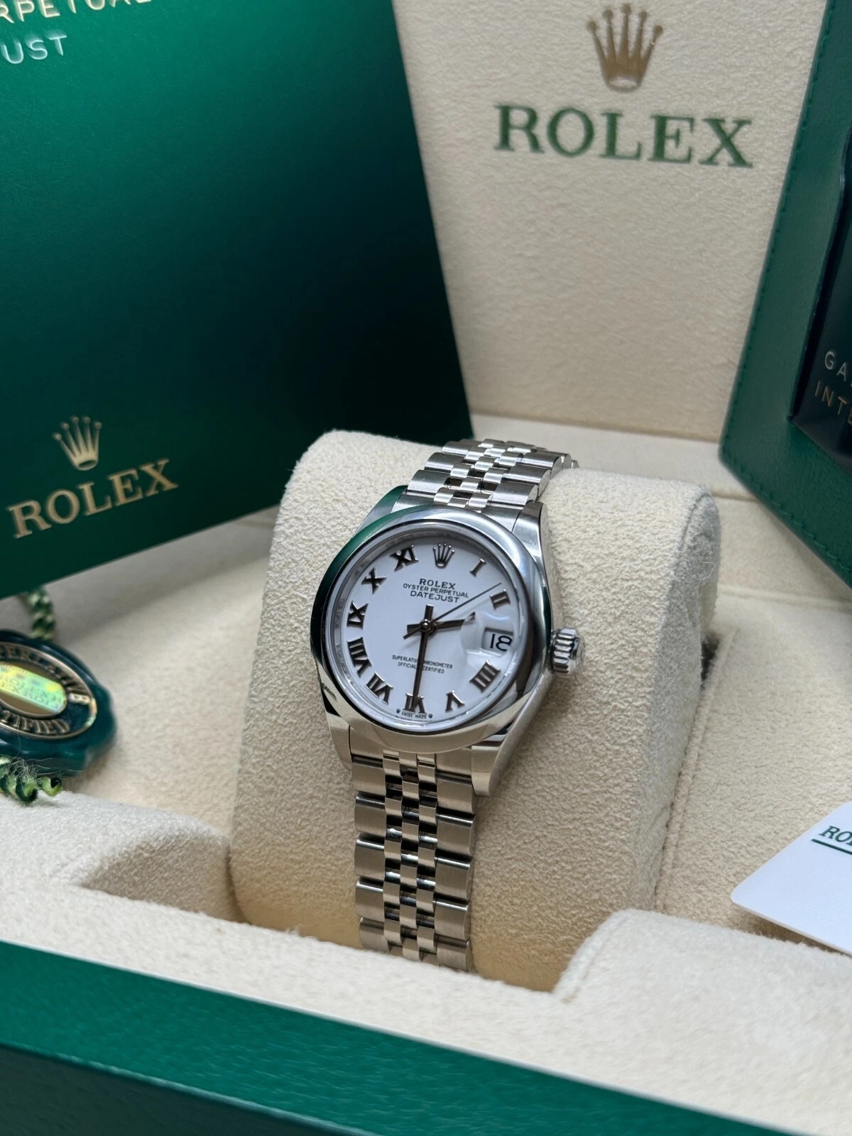 Rolex Lady-Datejust 279160  Oyster Perpetual 28mm White Dial Oyster Bracelet