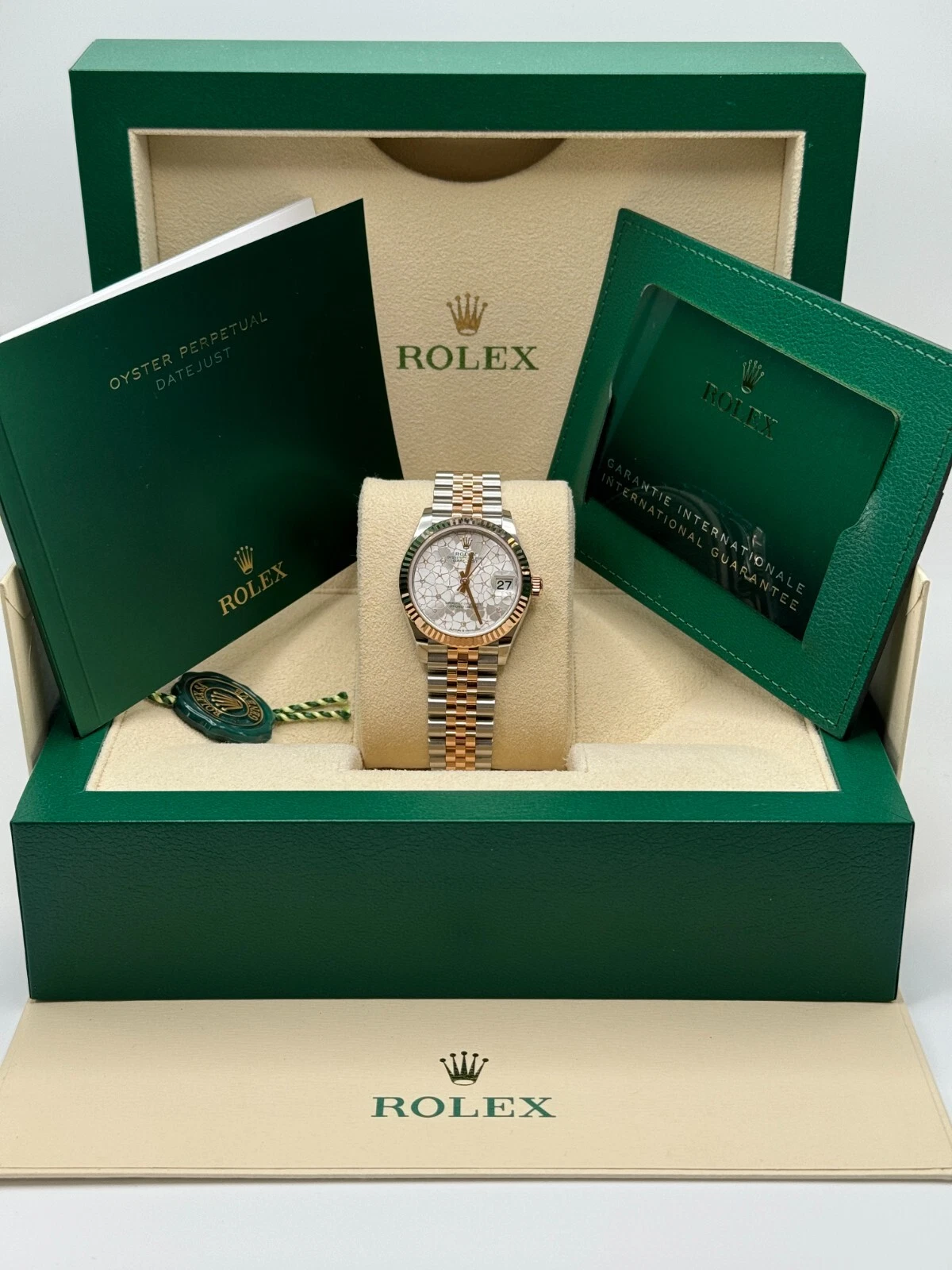 Rolex Datejust m278271-0031/0032 Silver Floral Motif 31mm Dial Oyster Bracelet Watch