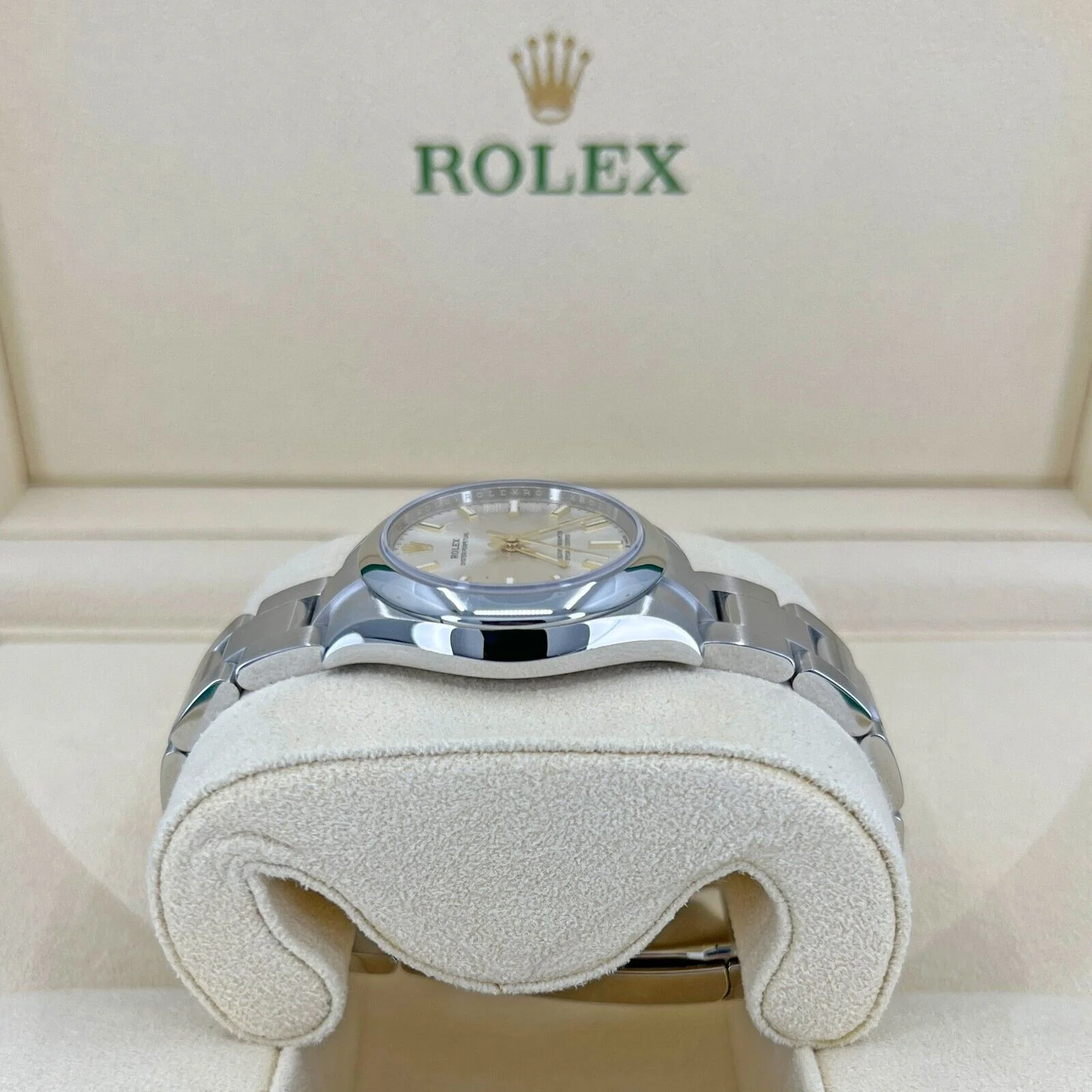 Rolex Oyster Perpetual 31mm 277200-0001 Silver Dial Oyster Bracelet Watch
