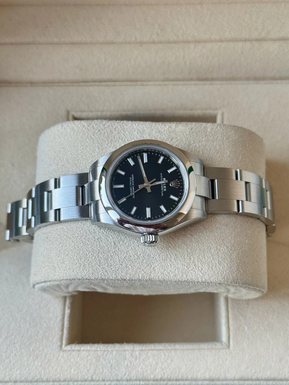 Rolex Oyster Perpetual 28mm 276200-0010 Black Dial Oyster Bracelet Watch