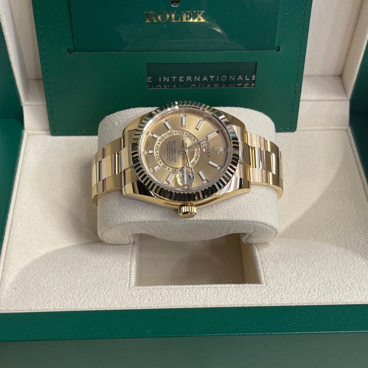 Rolex  Sky-Dweller 42mm 336938-0001 Yellow Gold Champagne Dial
