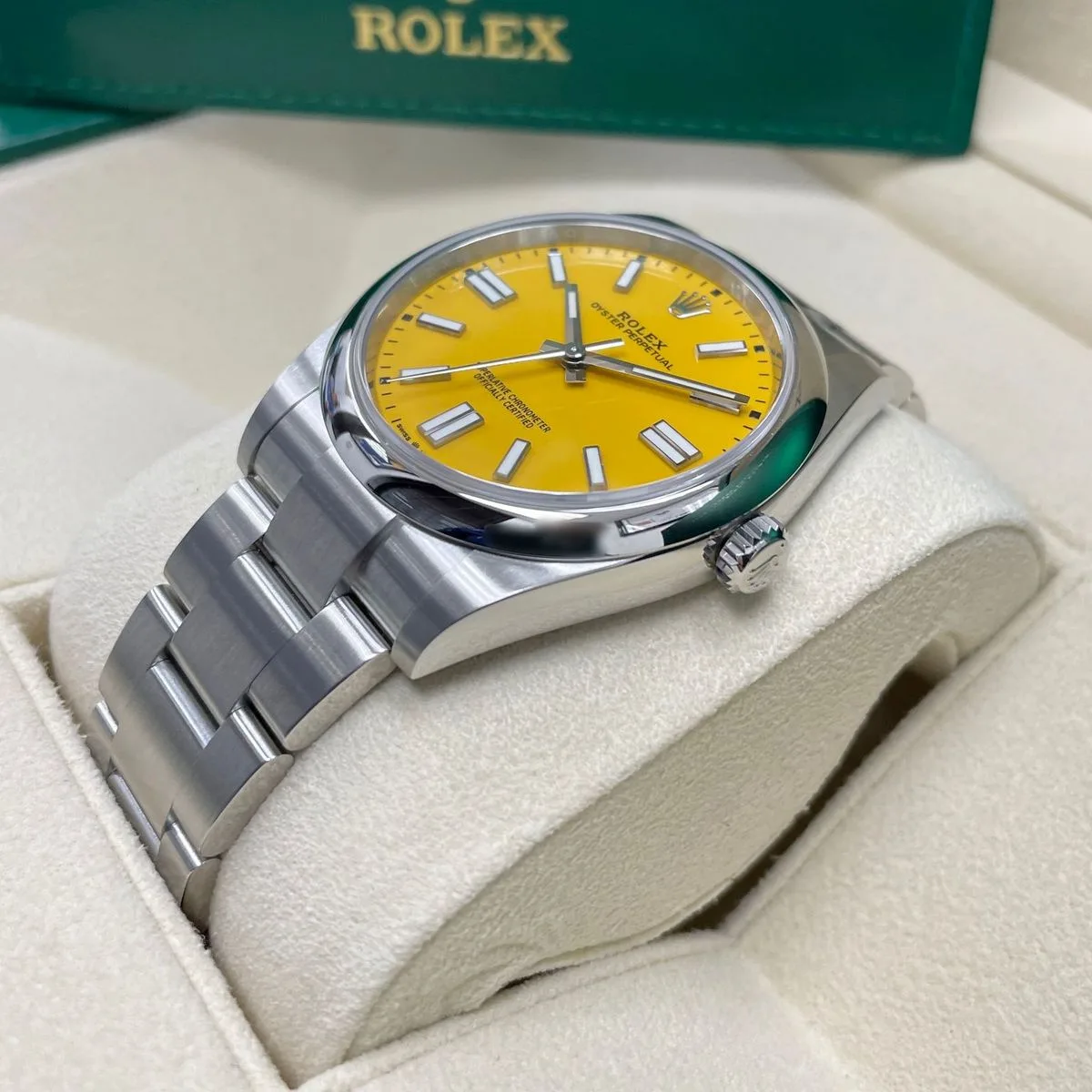 Rolex Oyster Perpetual 41mm 124300-0004 Yellow Dial