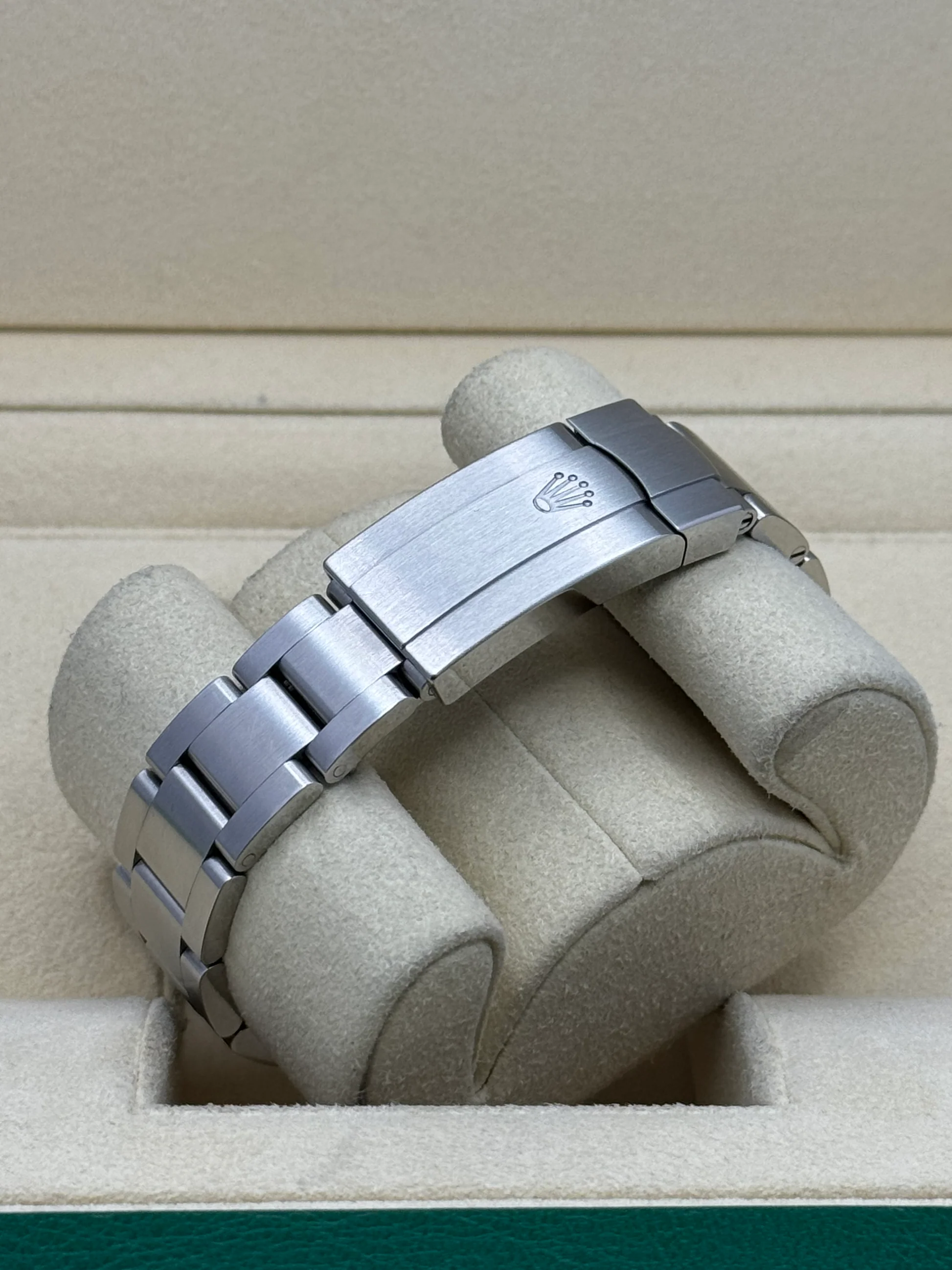 Rolex Oyster Perpetual 34mm 124200 Black Dial Oyster Stainless Steel Bracelet Watch