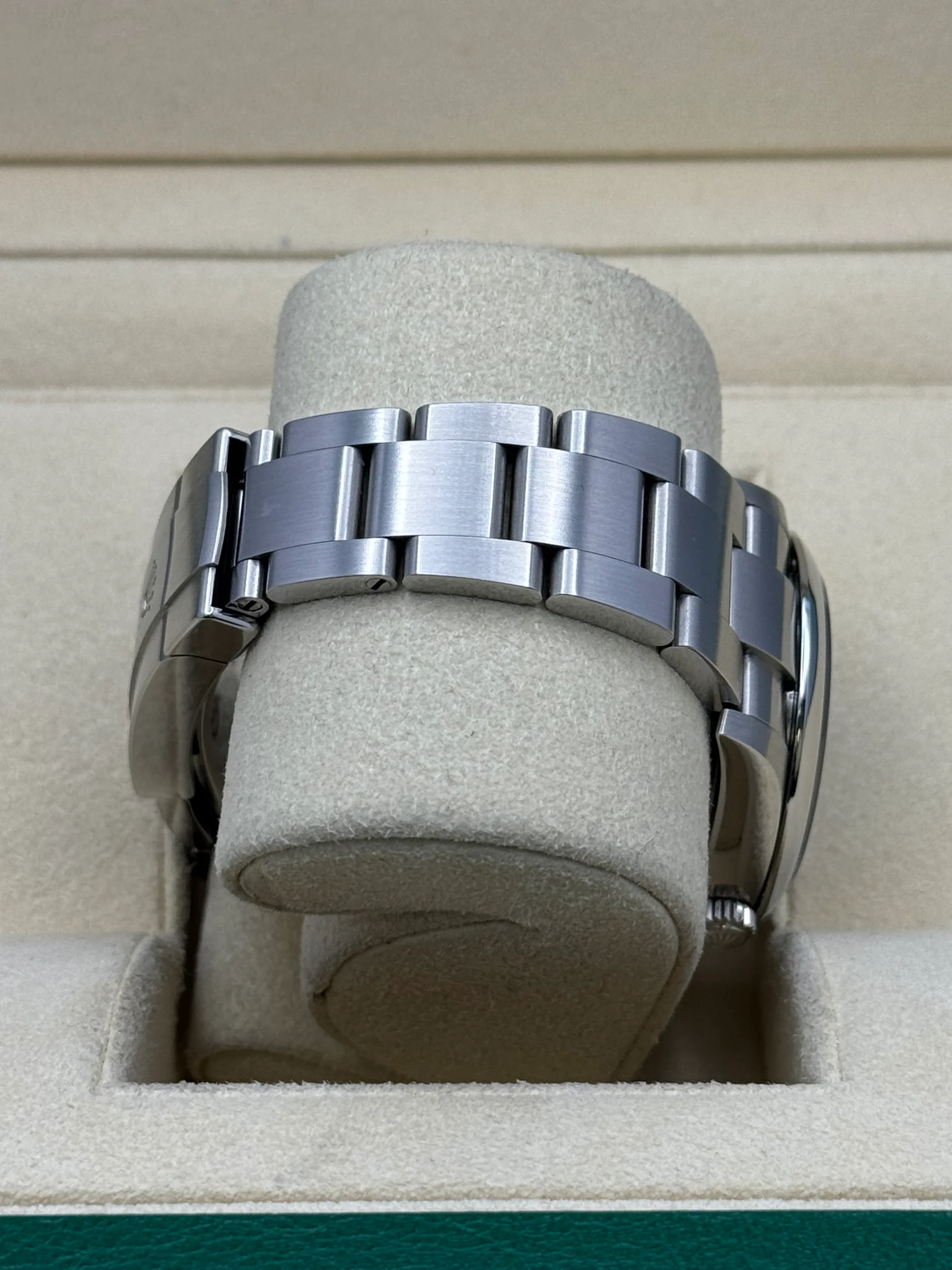 Rolex Oyster Perpetual 34mm 124200 Black Dial Oyster Stainless Steel Bracelet Watch