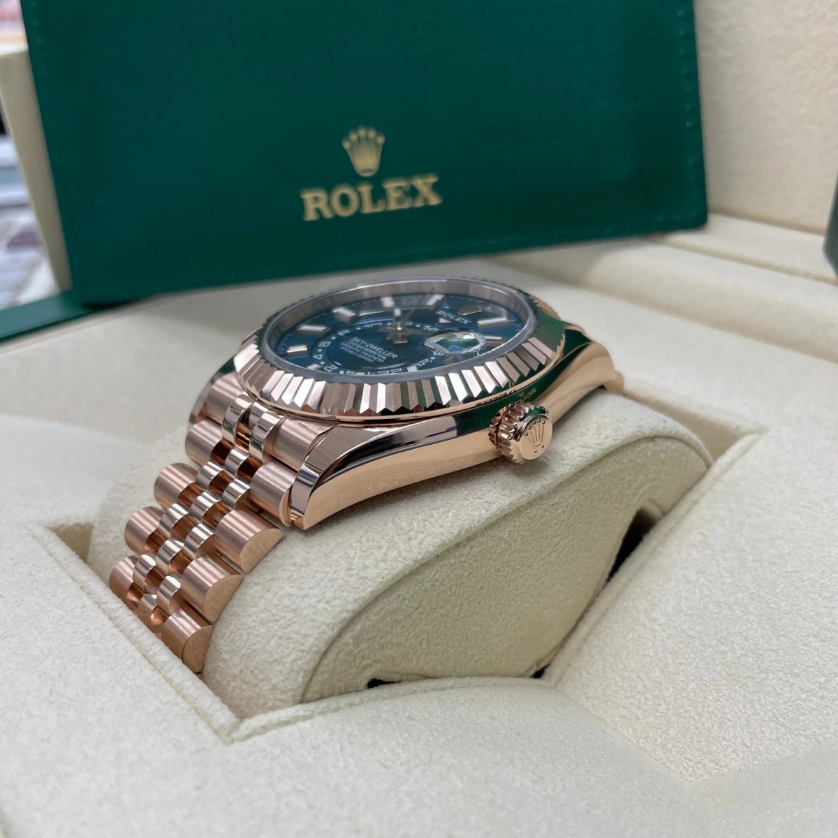 Rolex  Sky-Dweller 42mm 336935-0005 Rose Gold Blue Dial Oyster